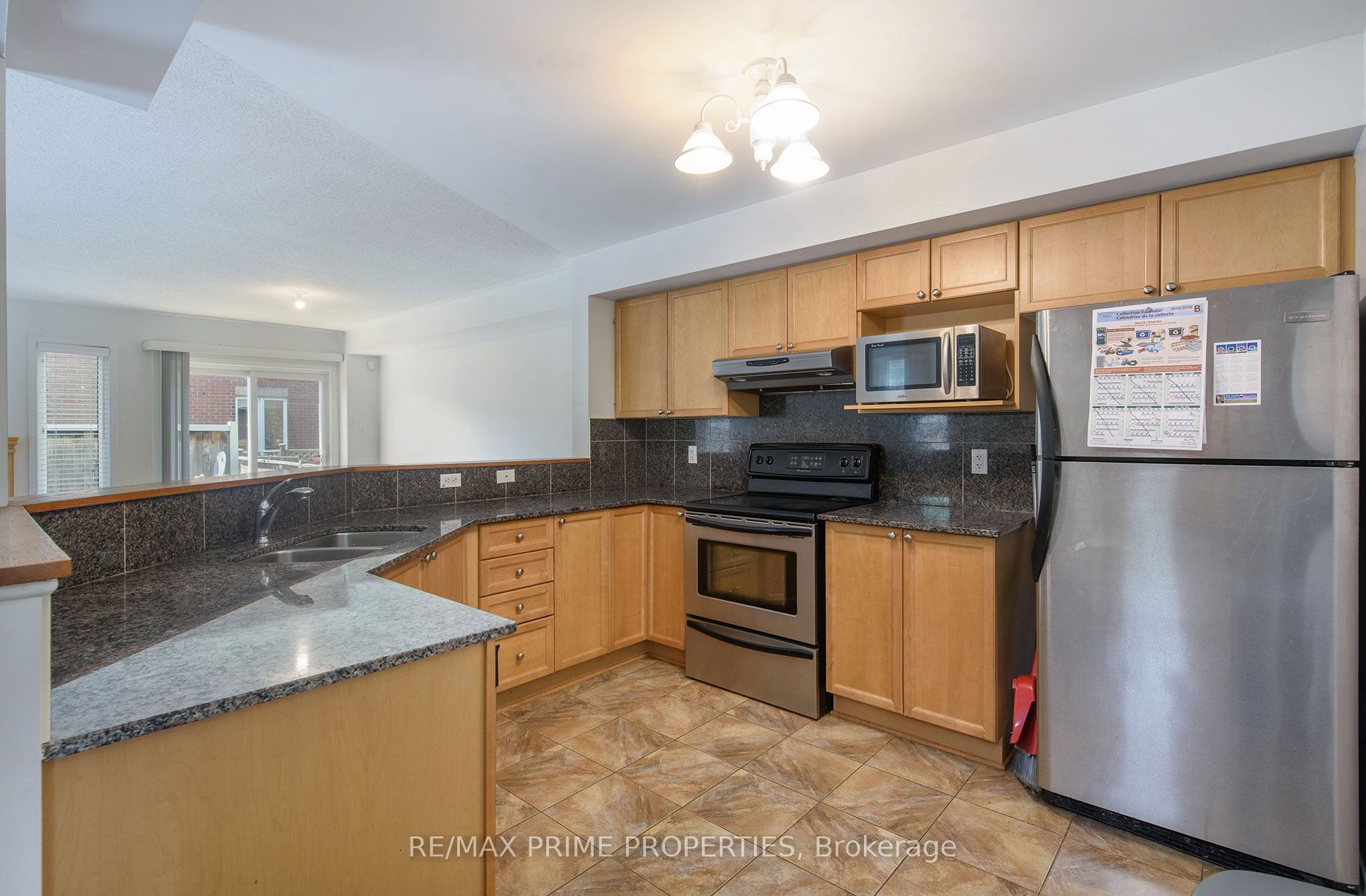 201 Freedom Private Property Photo 6