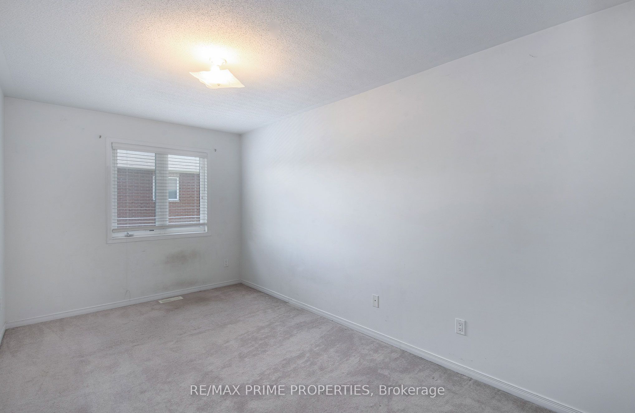 201 Freedom Private Property Photo 13