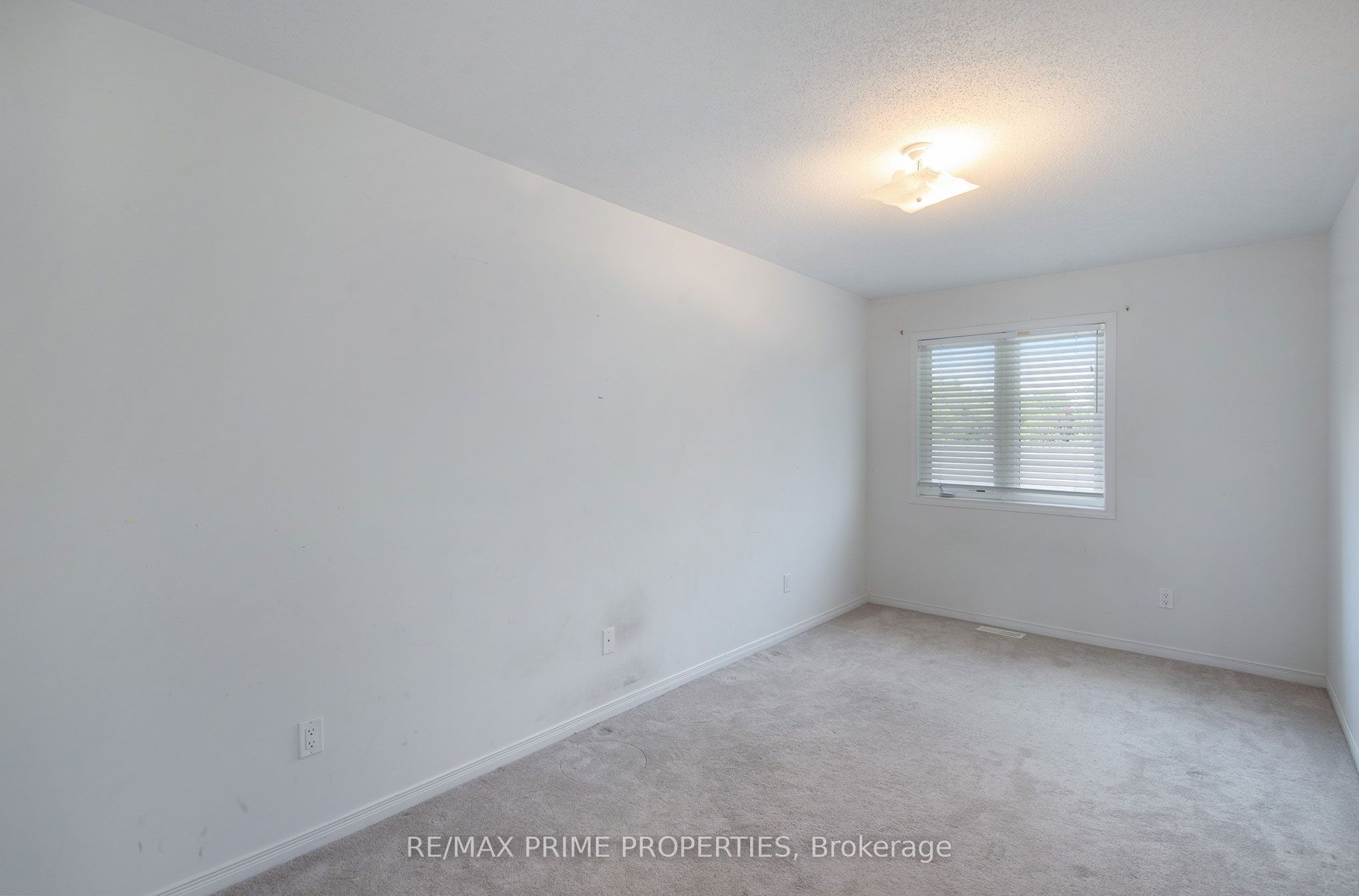 201 Freedom Private Property Photo 14