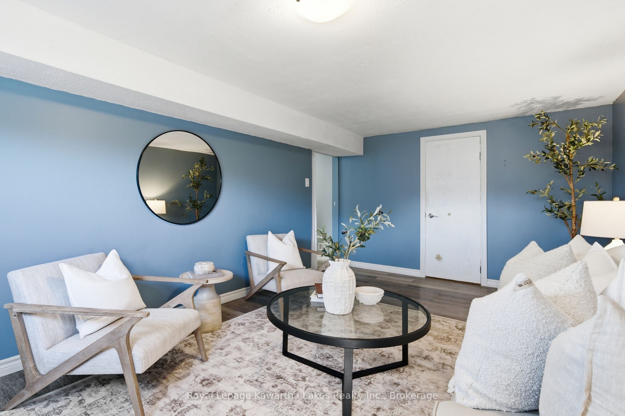 449 William Street N Property Photo 34