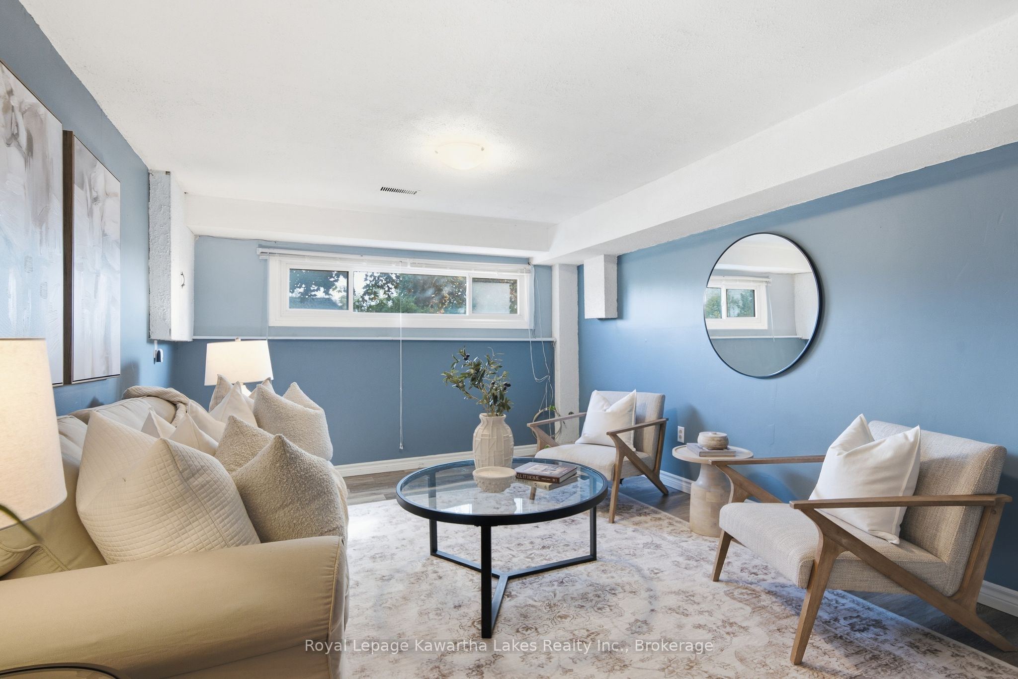 449 William Street N Property Photo 35