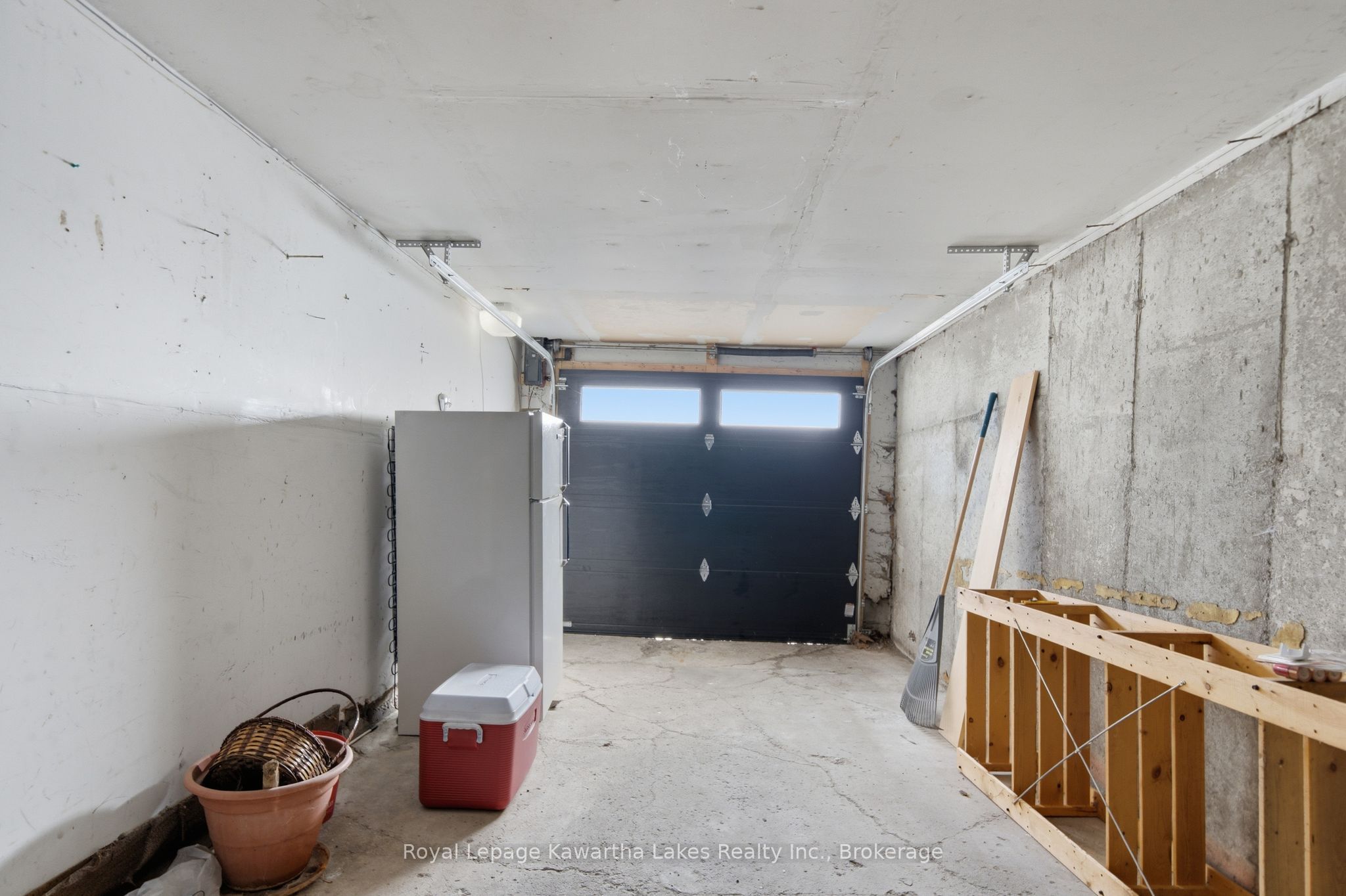 449 William Street N Property Photo 43