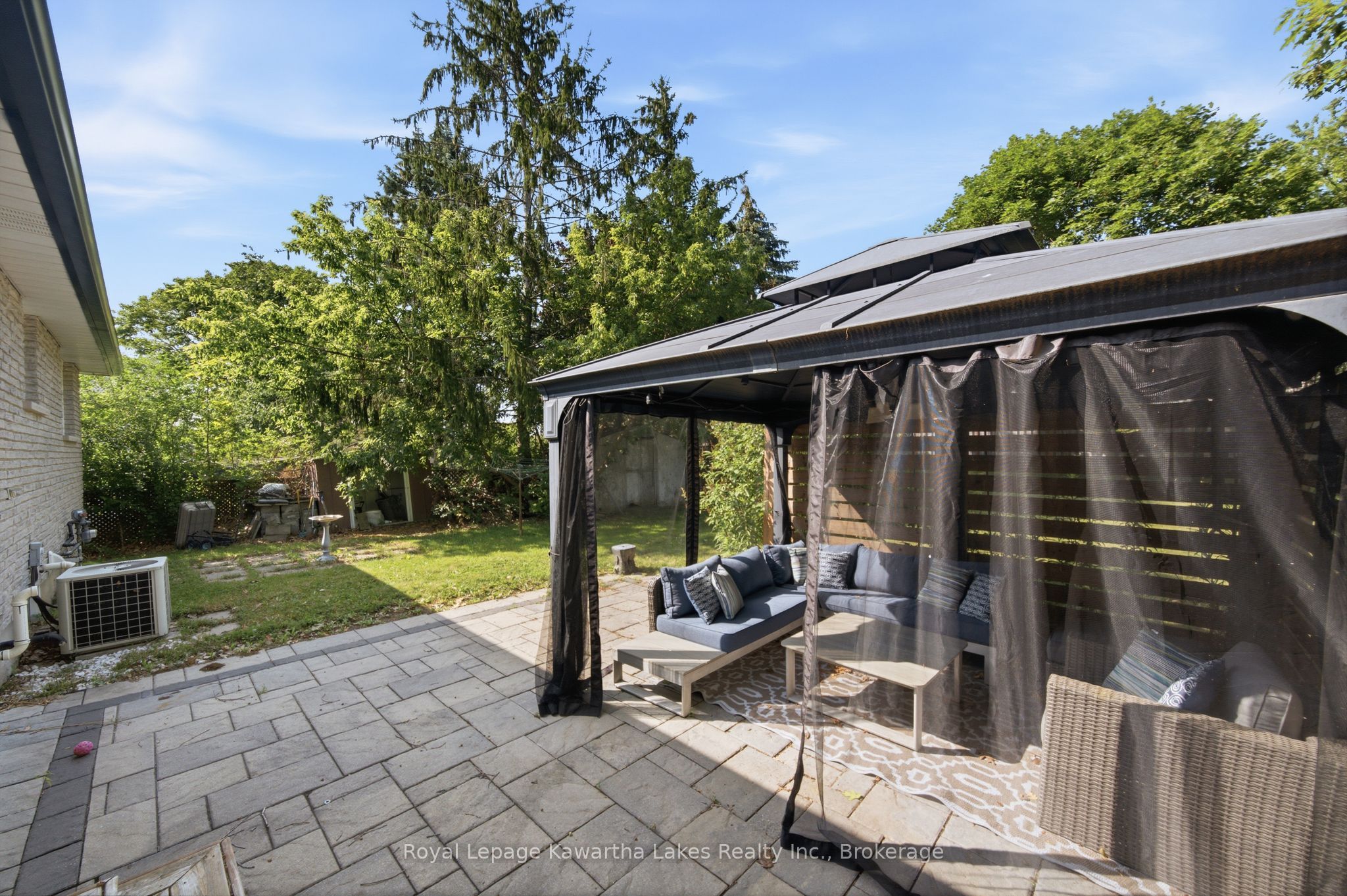 449 William Street N Property Photo 45