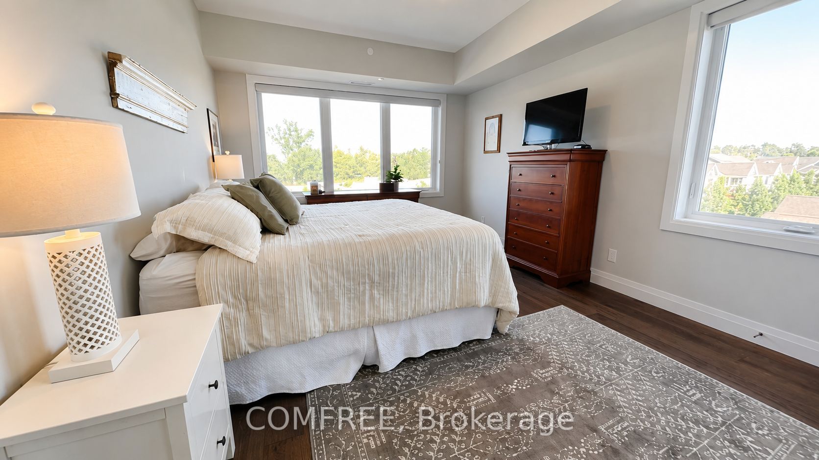19 Hampton Lane 301 Property Photo 10