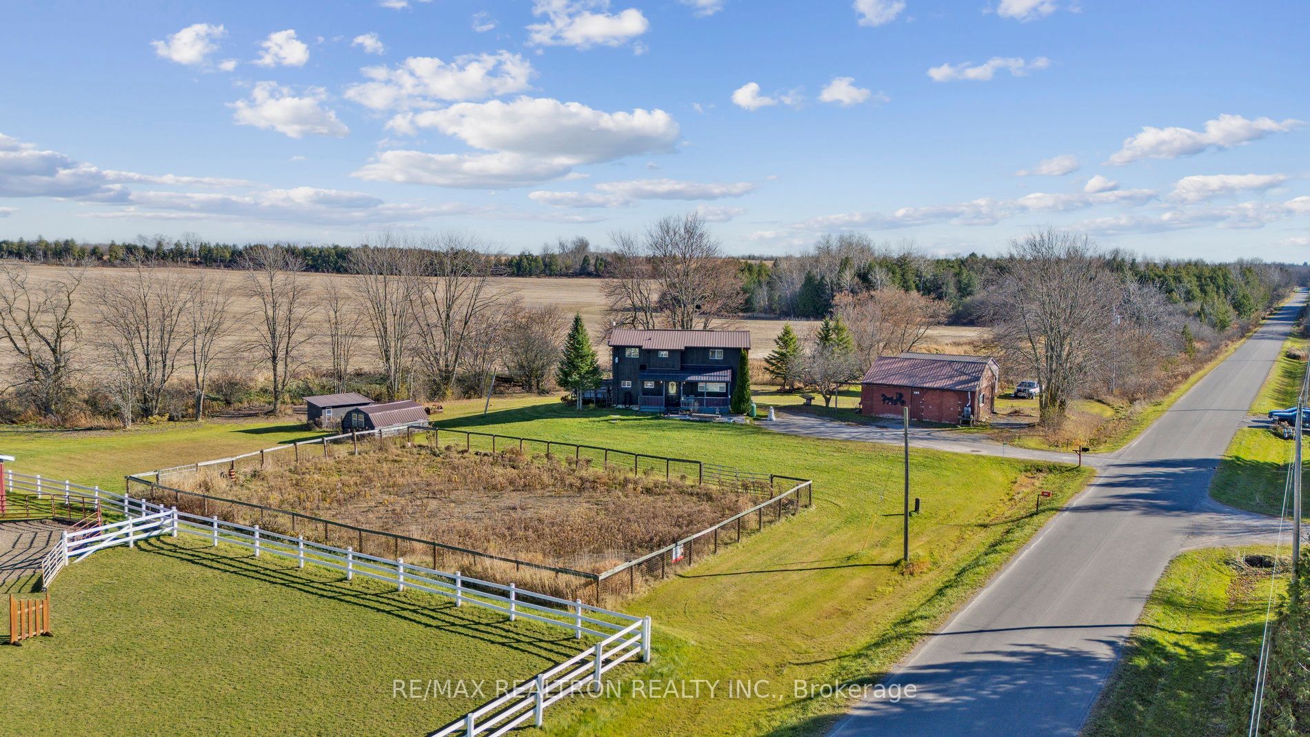 152 Settlers Road Property Photo 1