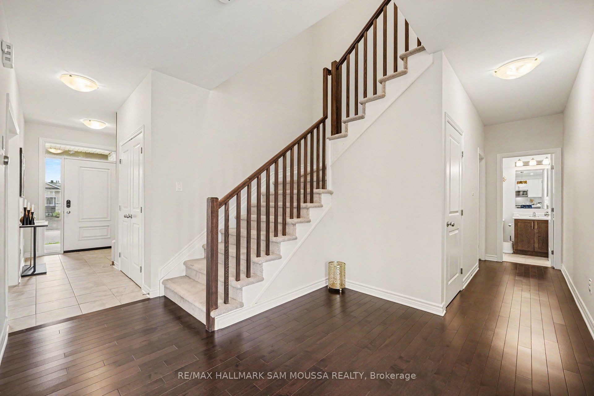 490 Central Park Boulevard Property Photo 8