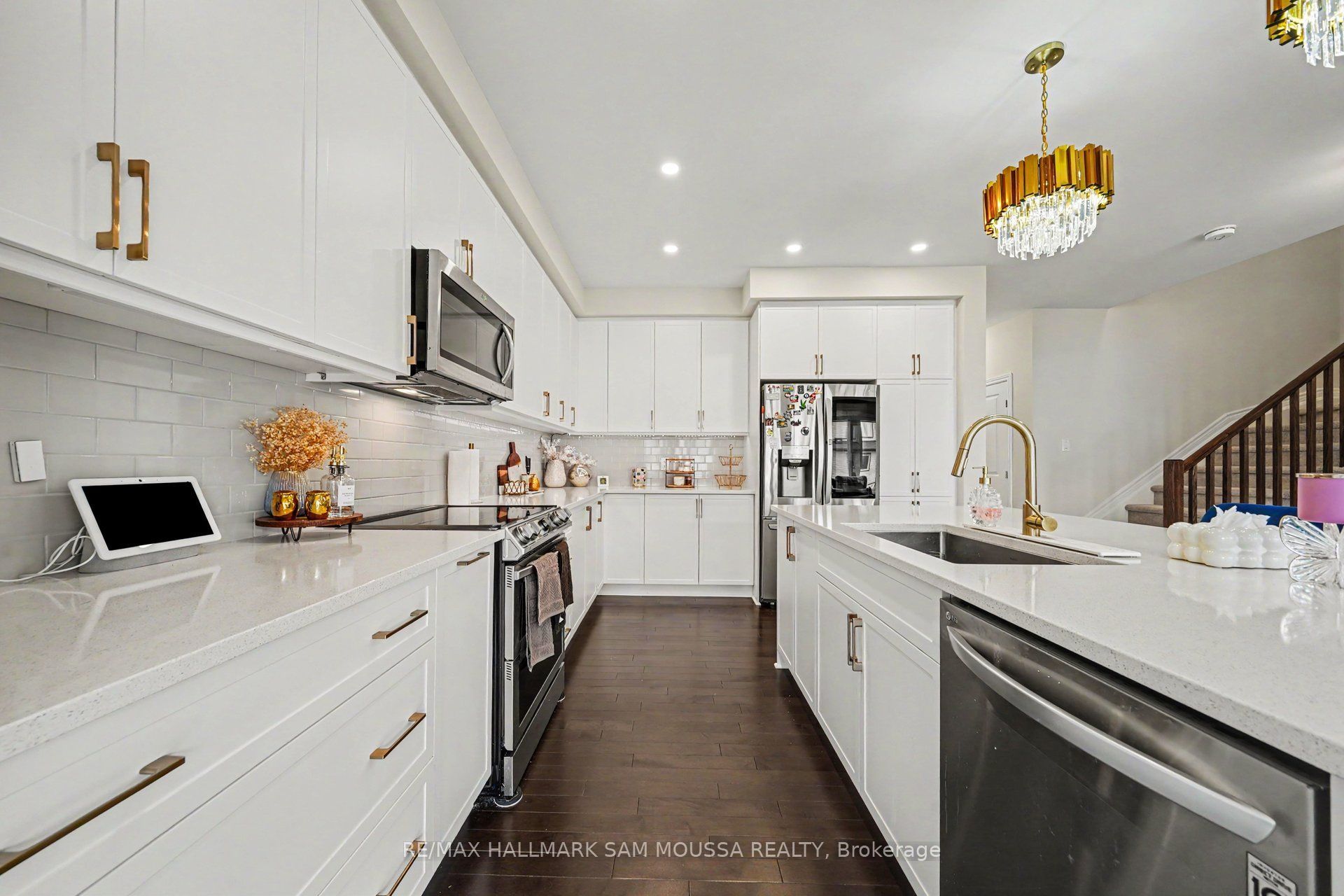 490 Central Park Boulevard Property Photo 11