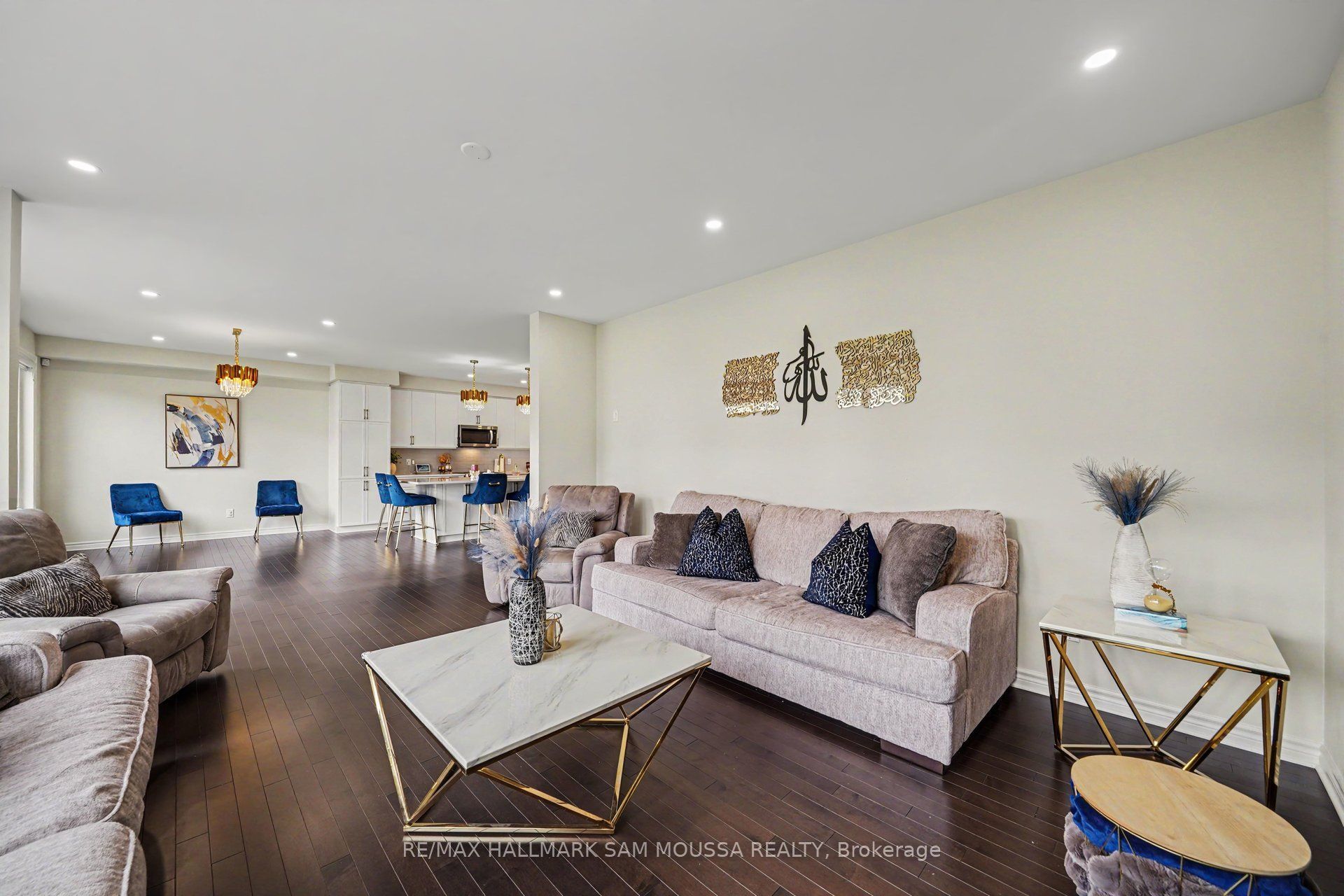 490 Central Park Boulevard Property Photo 18
