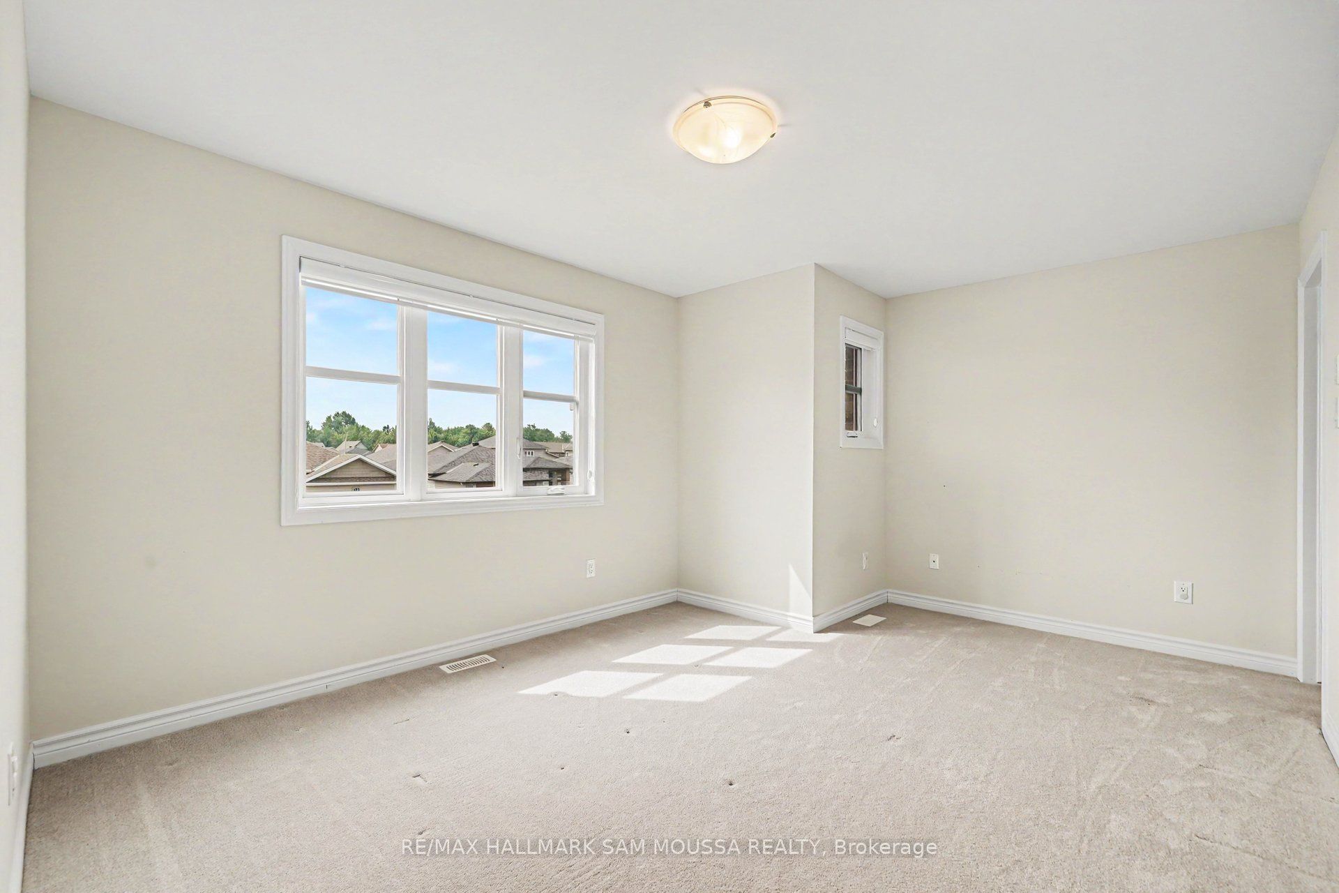 490 Central Park Boulevard Property Photo 33