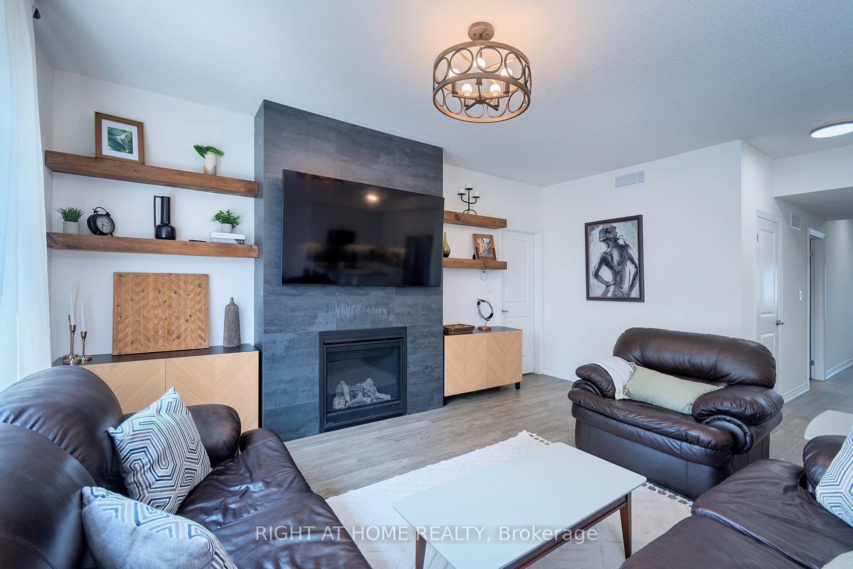 19 Hillcroft Way Property Photo 10