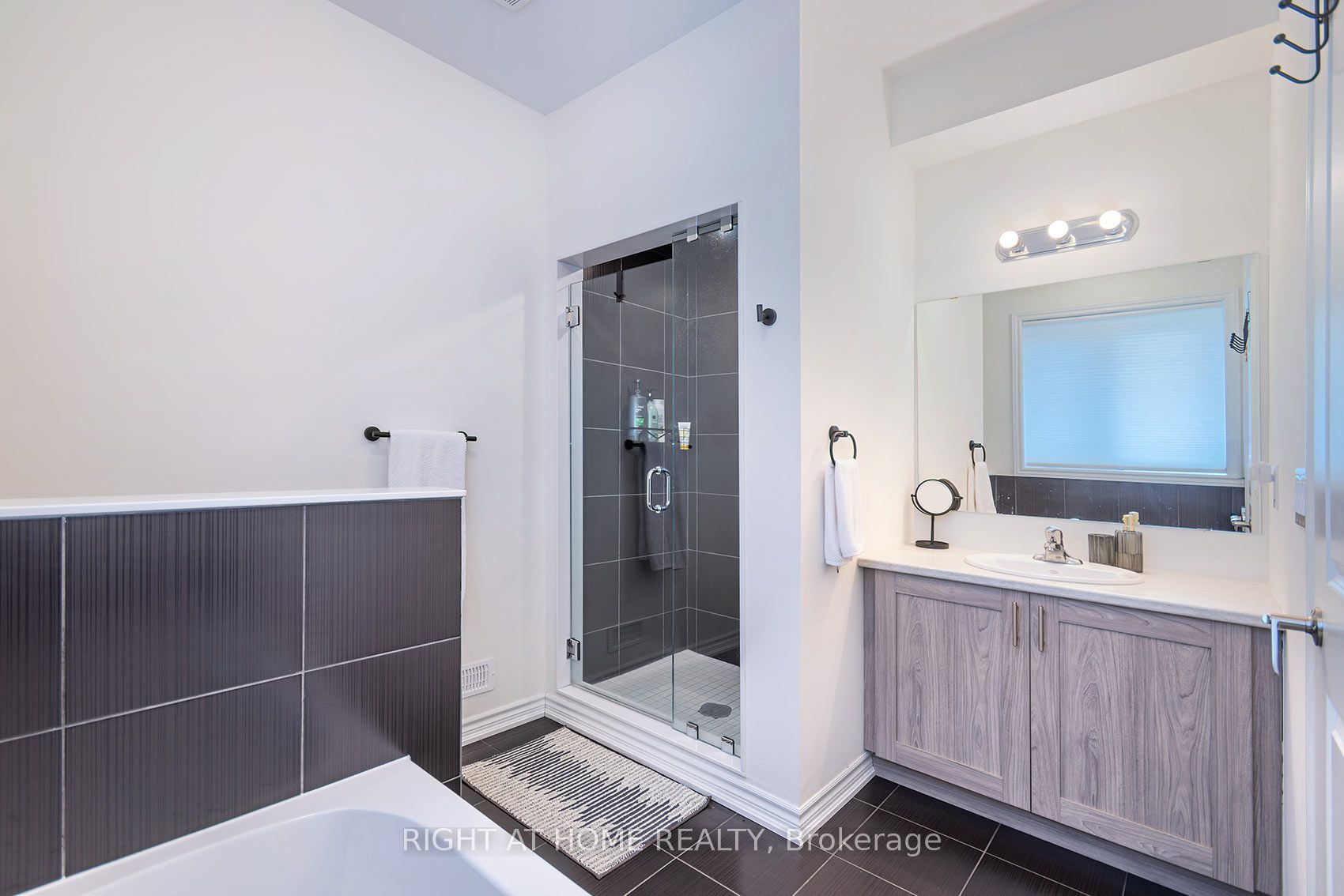 19 Hillcroft Way Property Photo 19