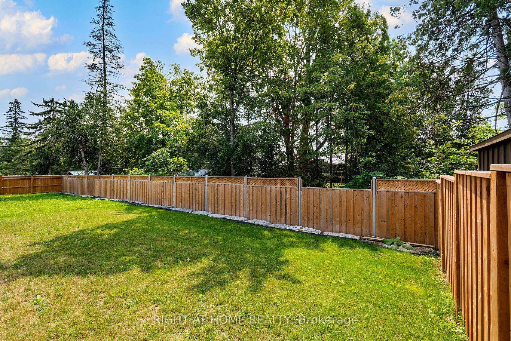 19 Hillcroft Way Property Photo 34