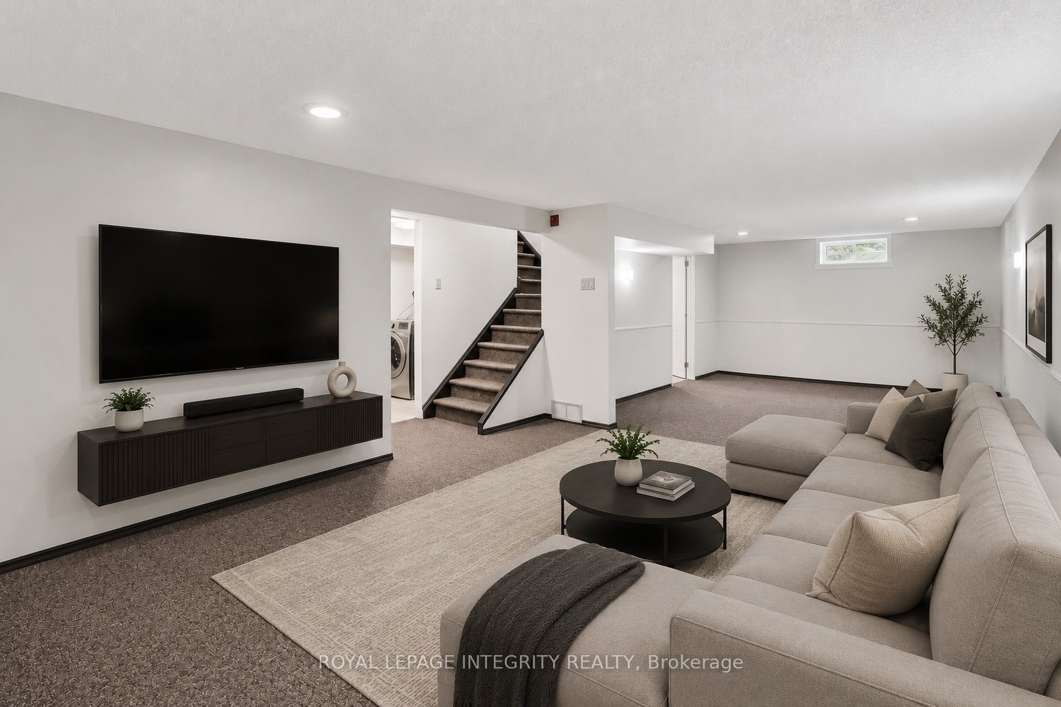 1291 Lampman Crescent Property Photo 23