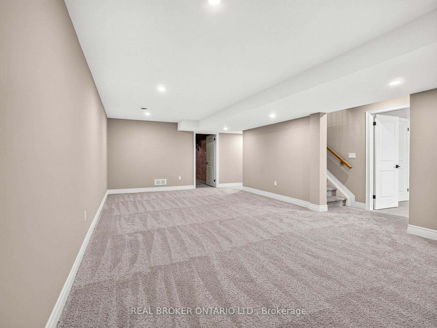 20 Austin Drive Property Photo 25