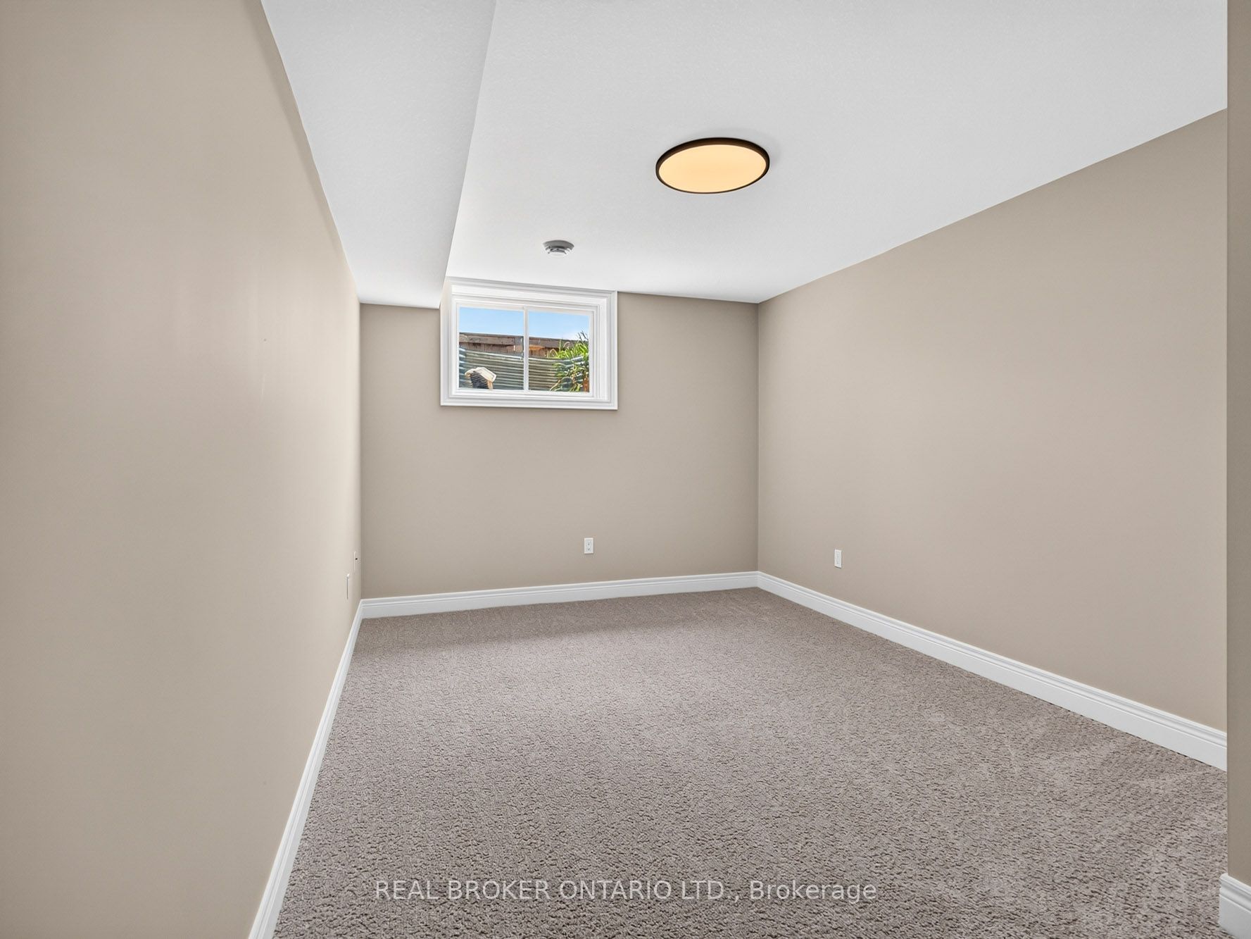 20 Austin Drive Property Photo 27