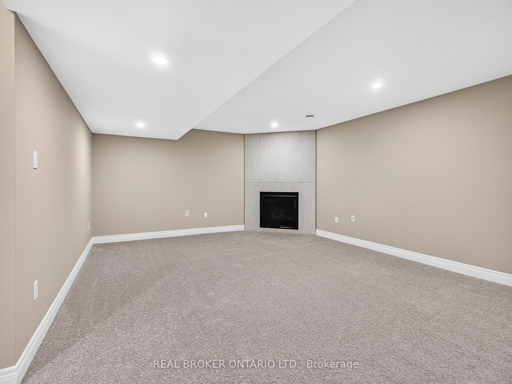 20 Austin Drive Property Photo 29