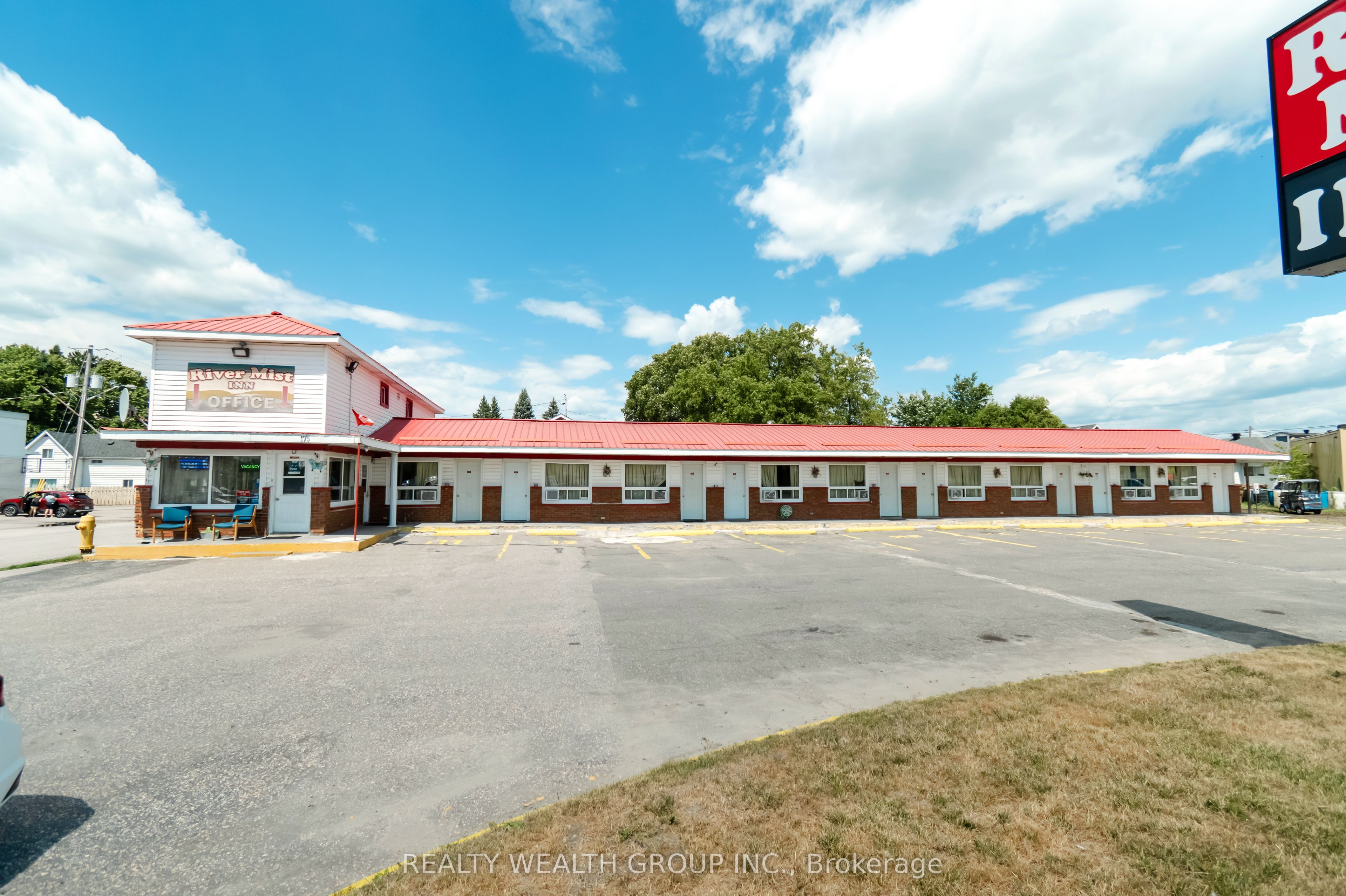 175 FRONT Street Property Photo 1