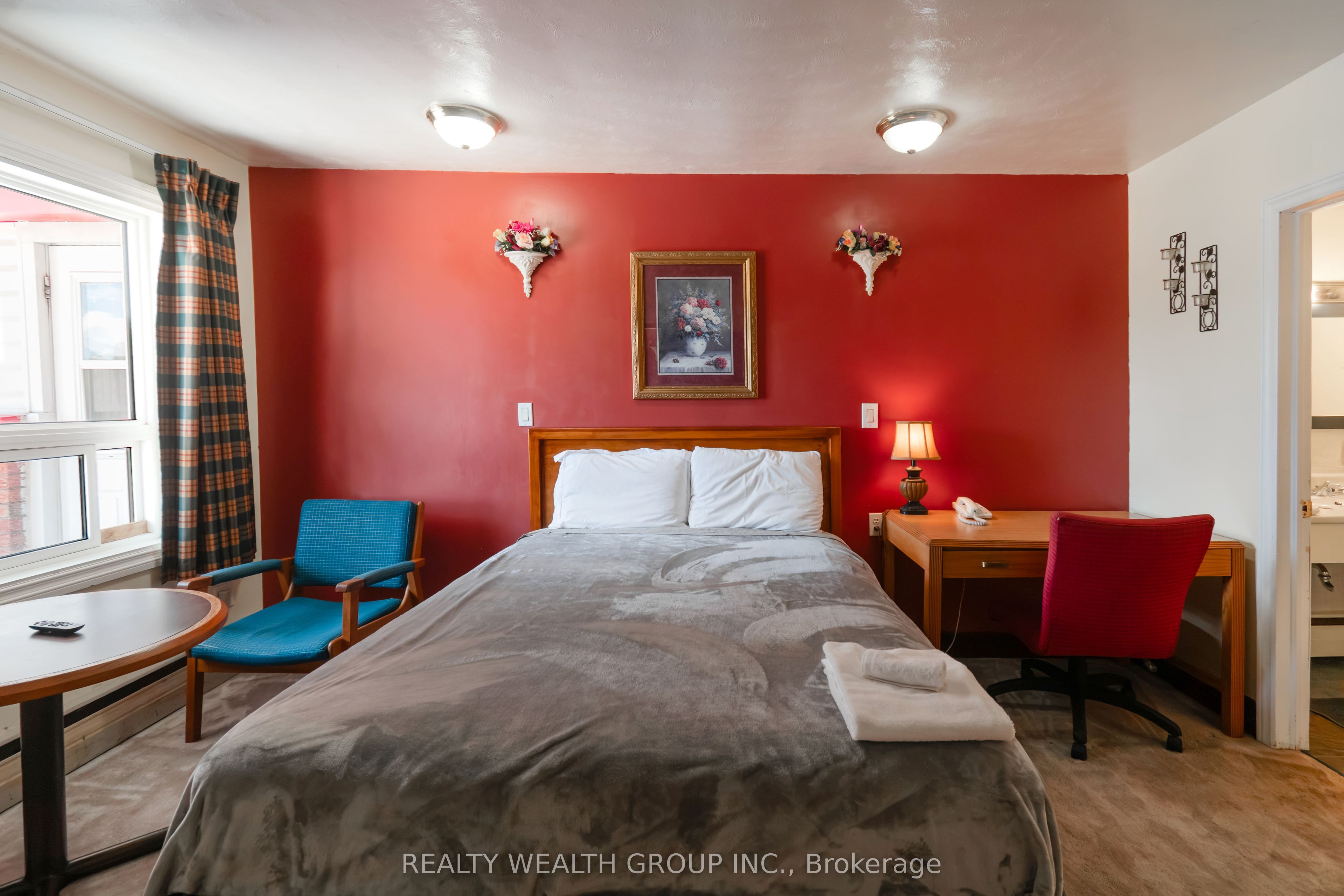 175 Front Street Property Photo 10