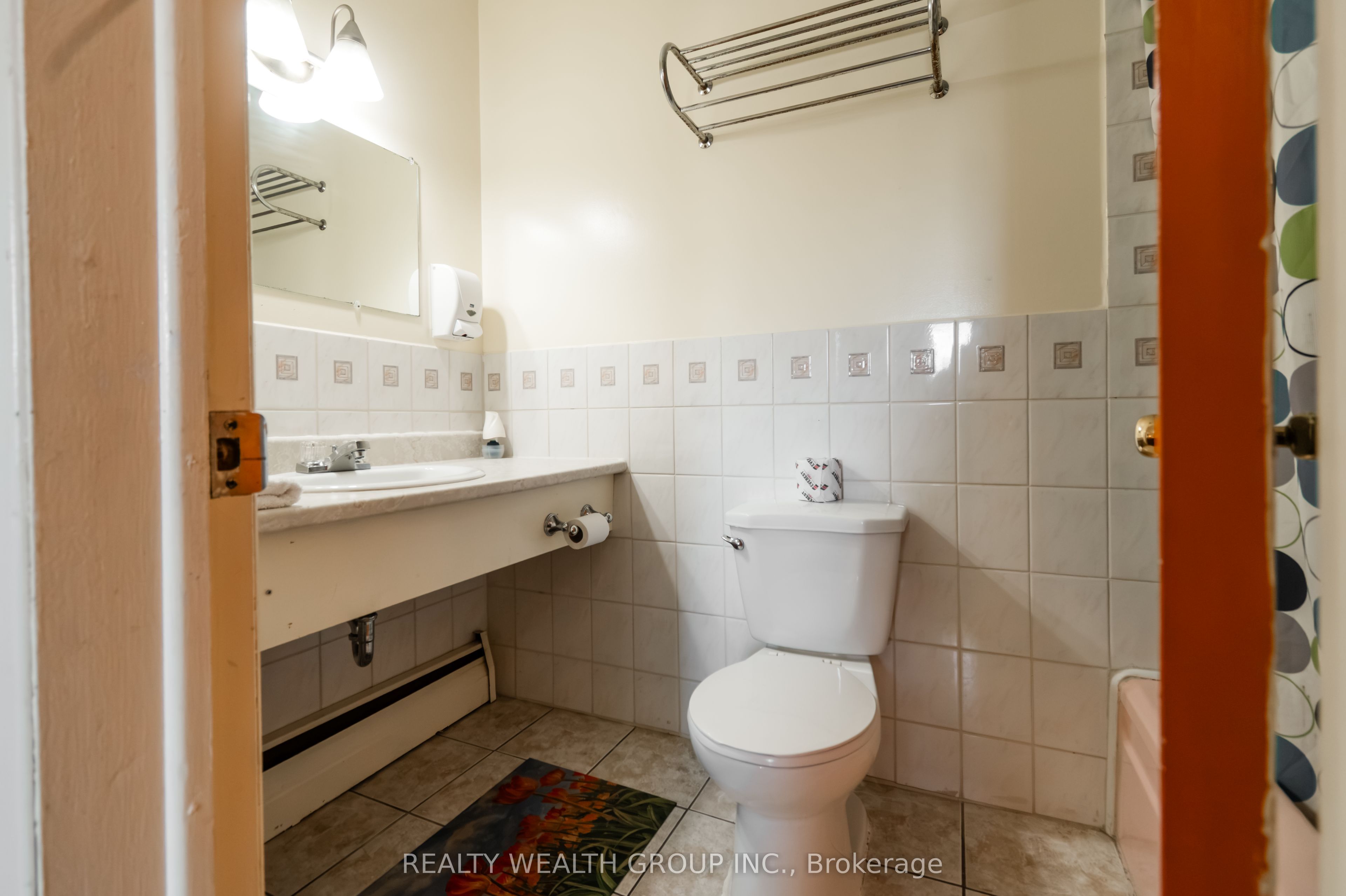 175 Front Street Property Photo 12