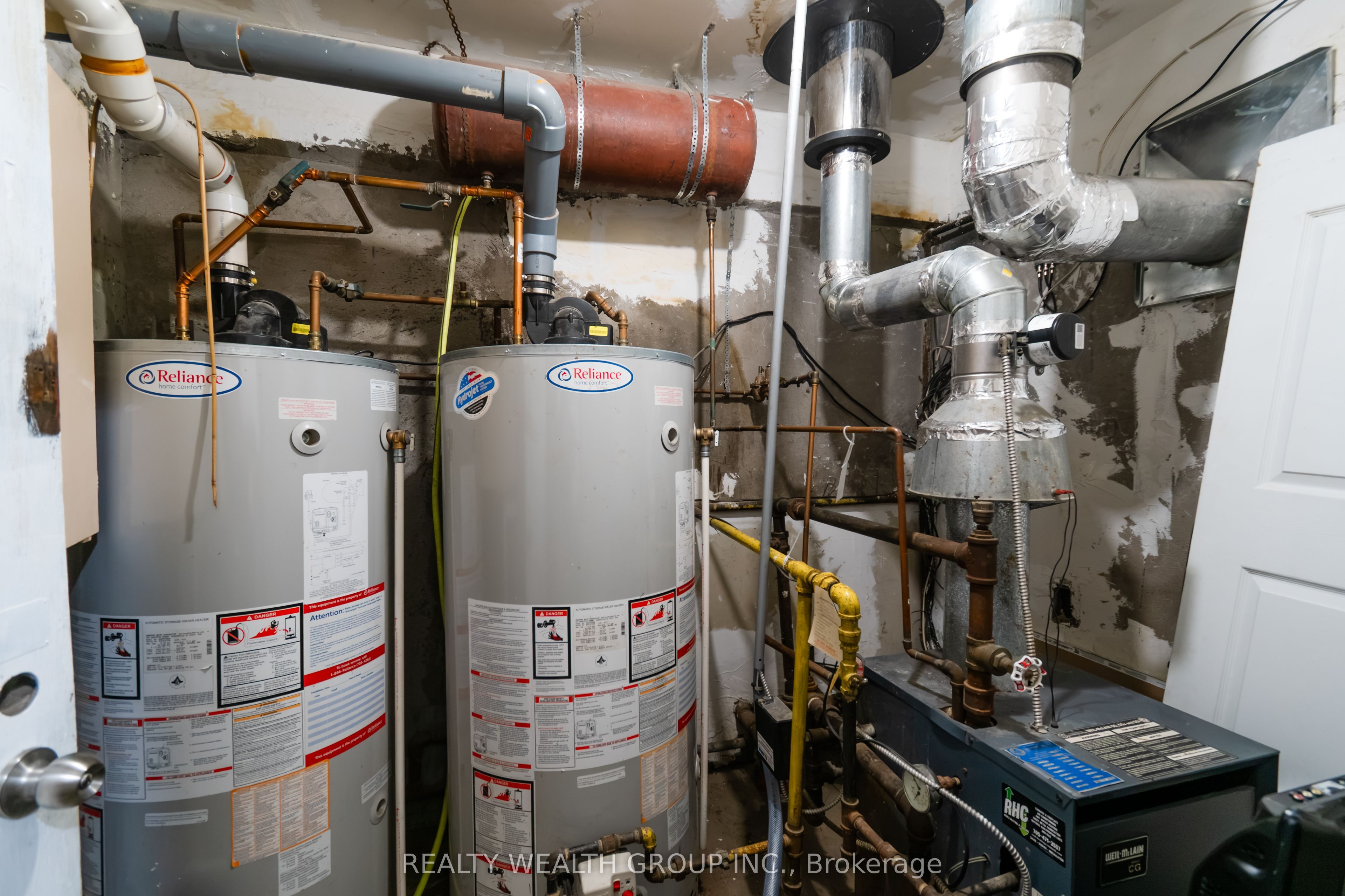 175 Front Street Property Photo 15