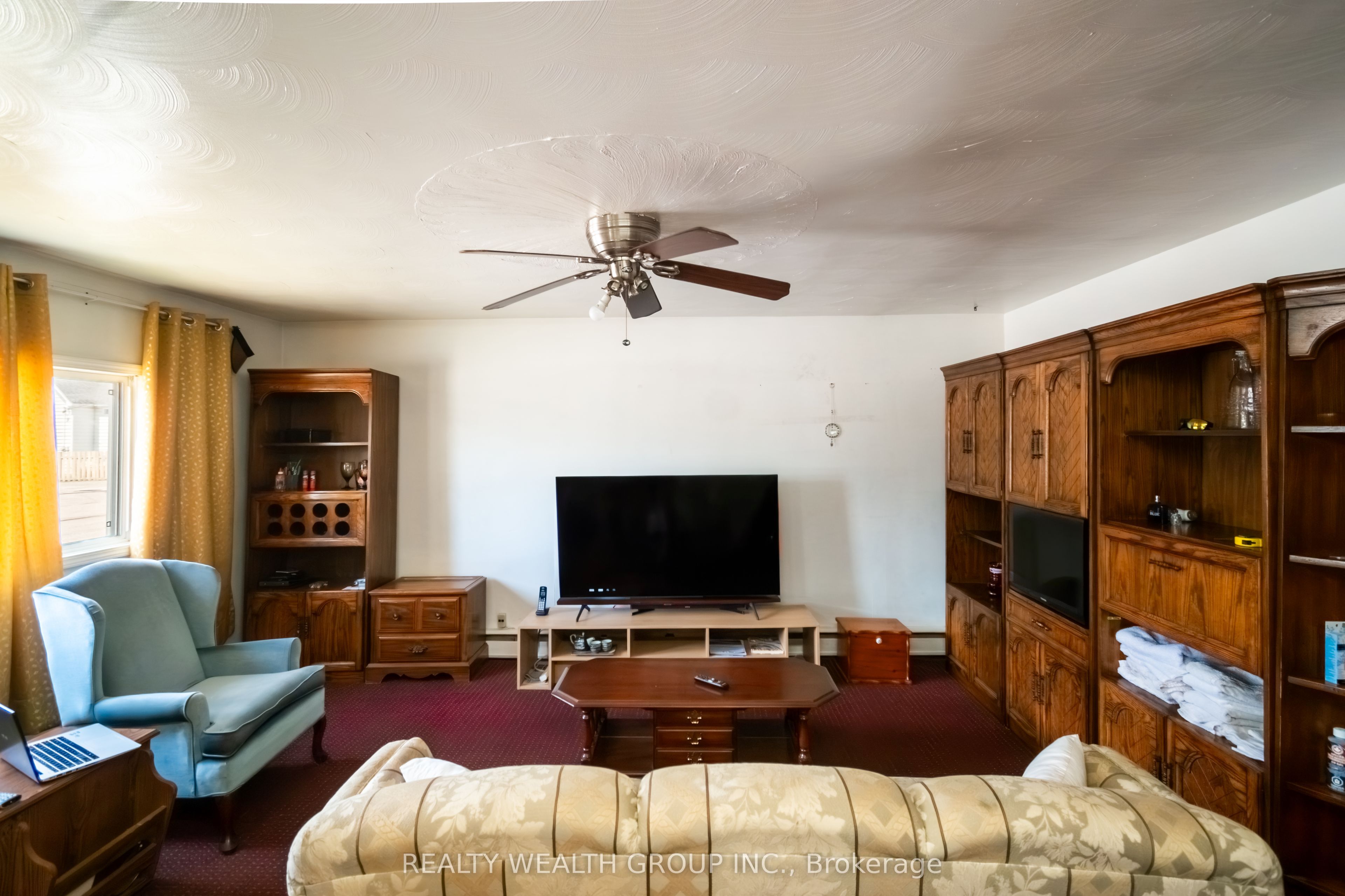 175 Front Street Property Photo 21