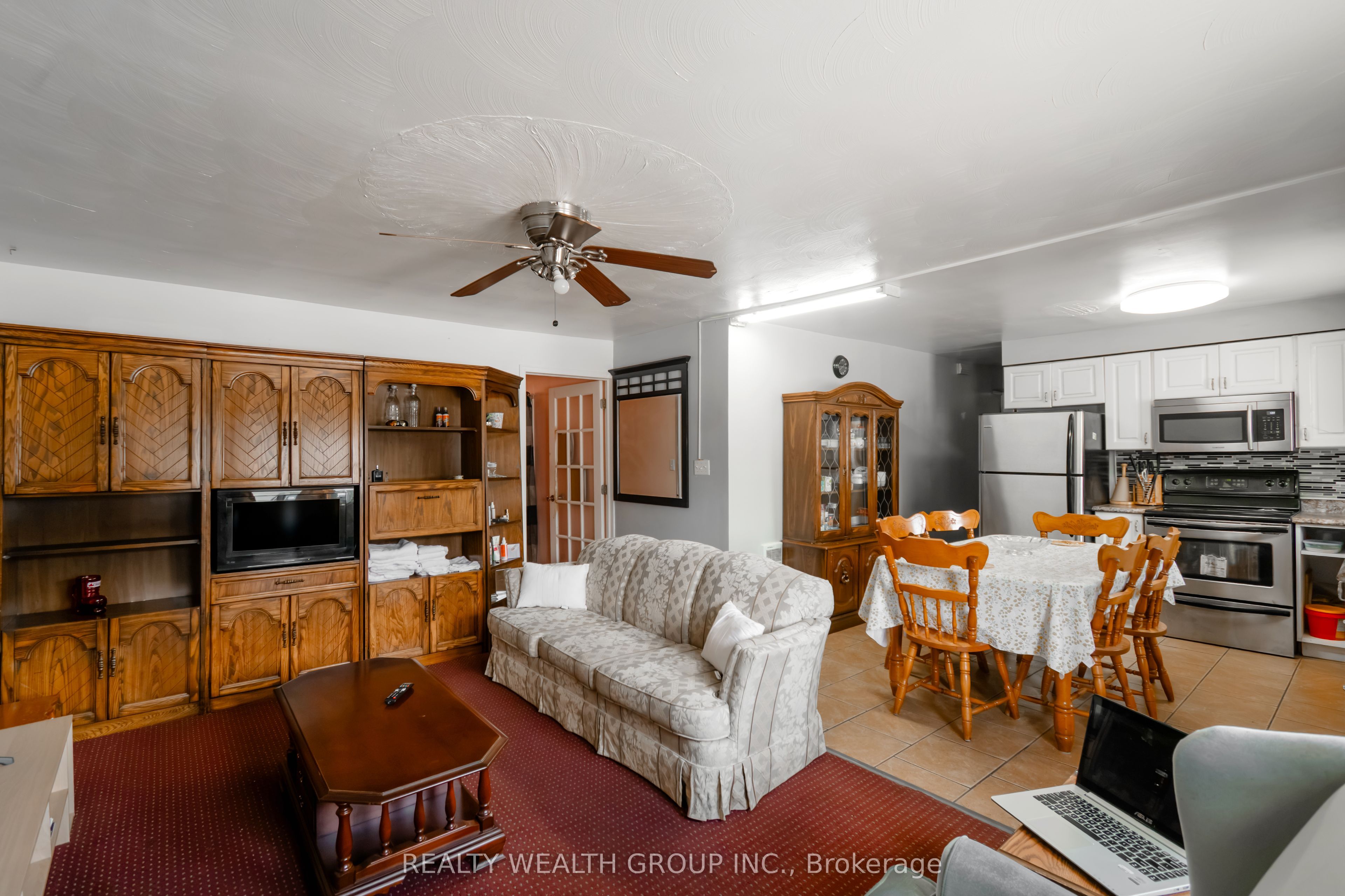 175 Front Street Property Photo 22