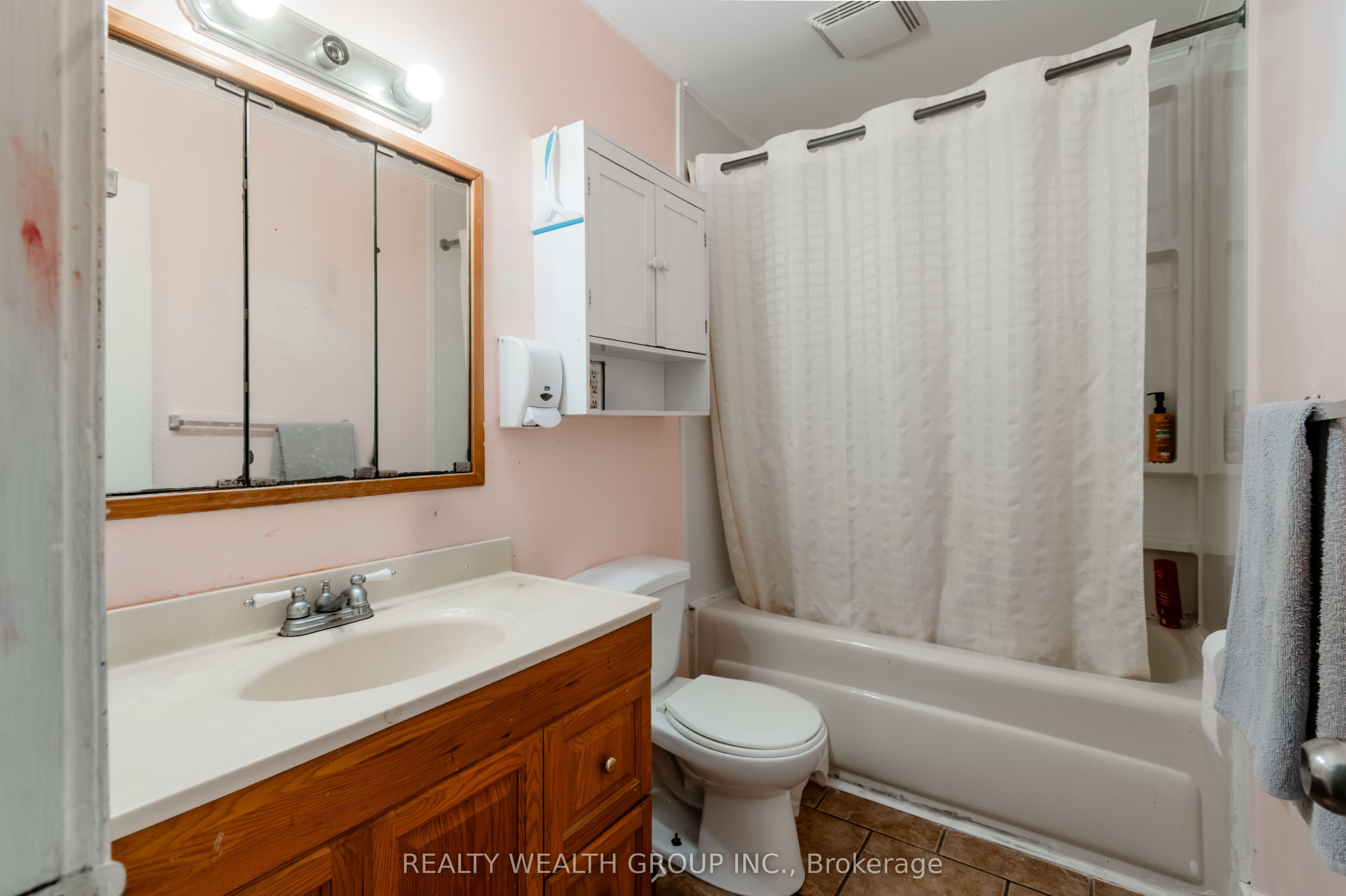 175 Front Street Property Photo 29