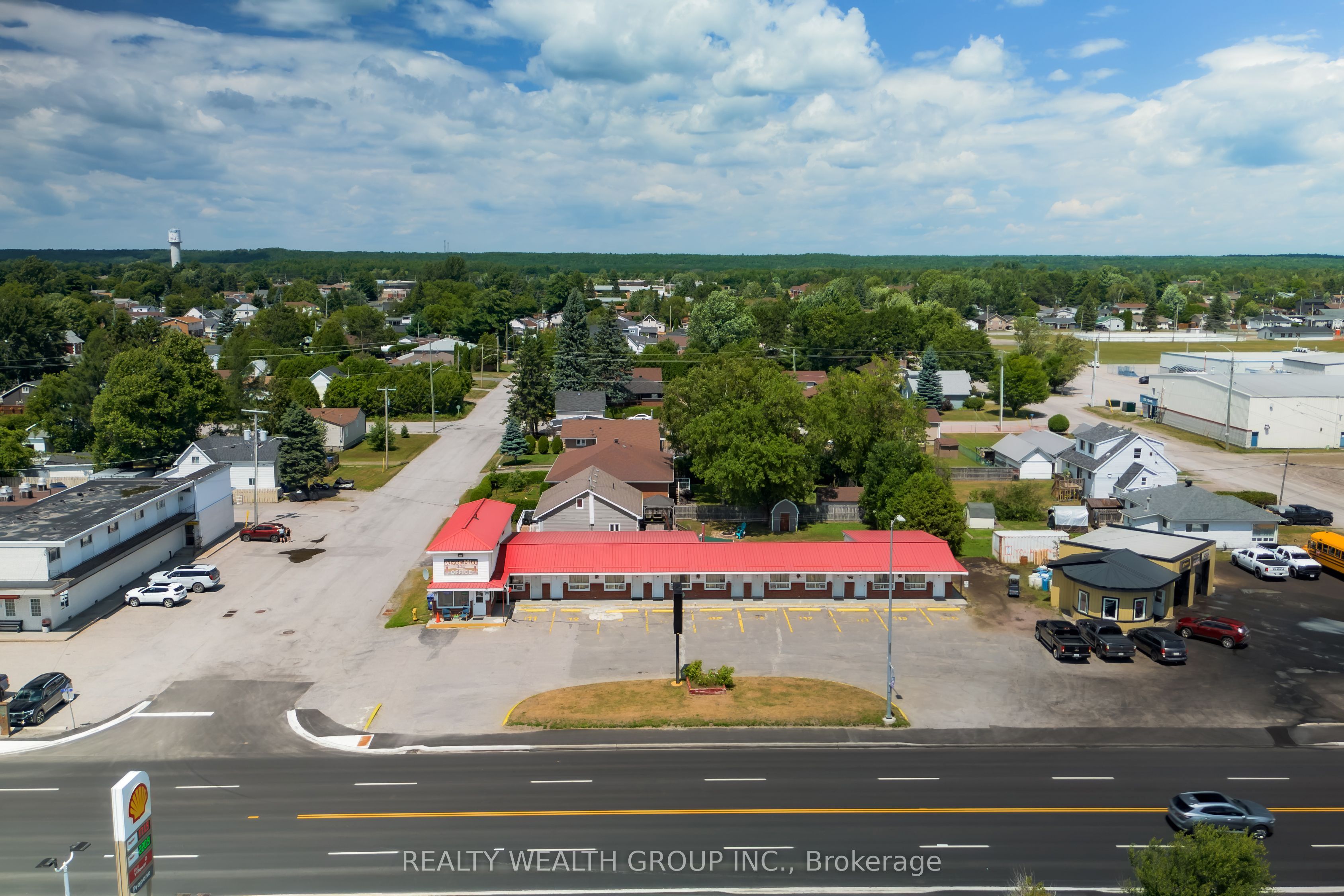 175 Front Street Property Photo 41