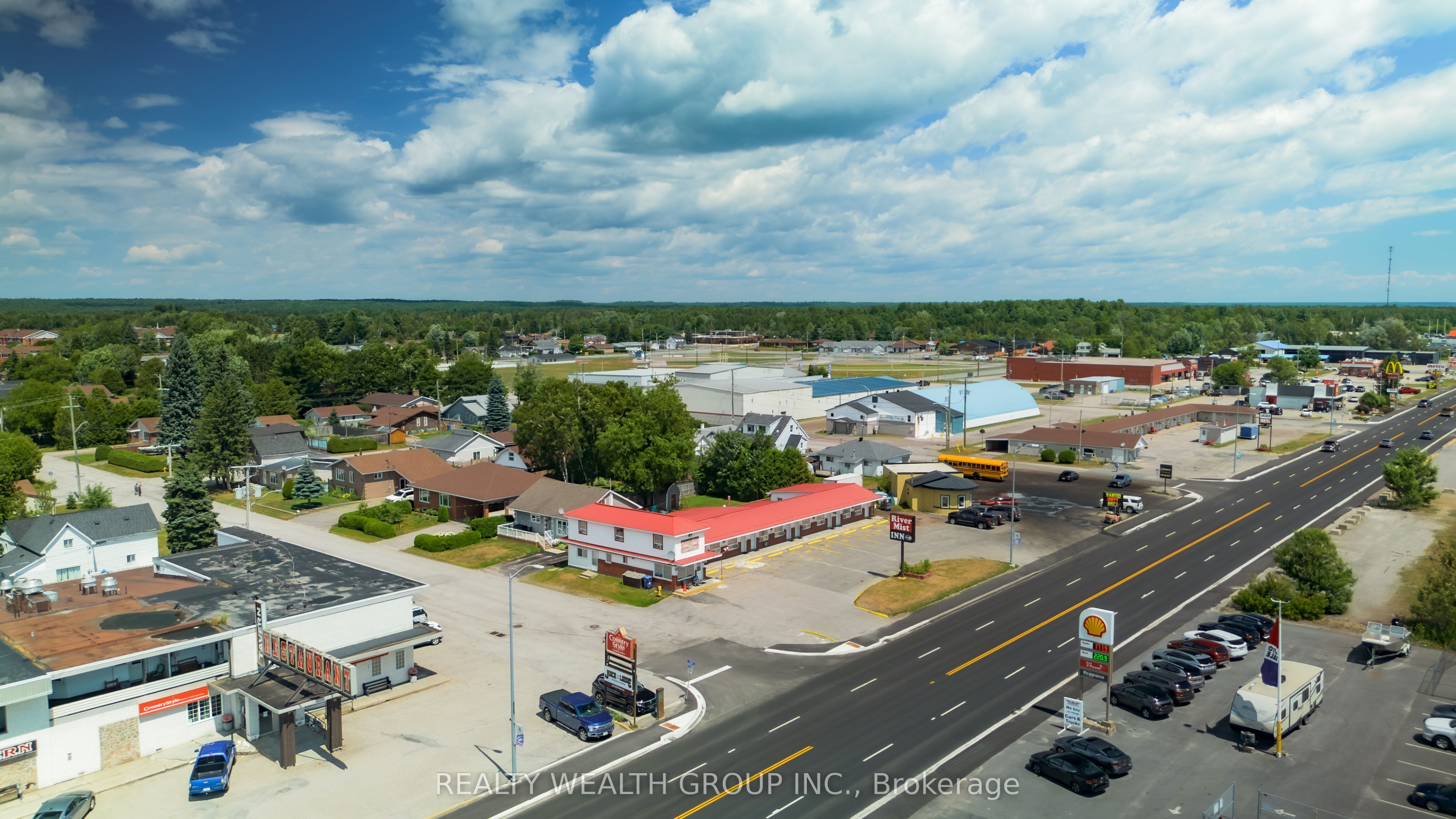 175 Front Street Property Photo 42