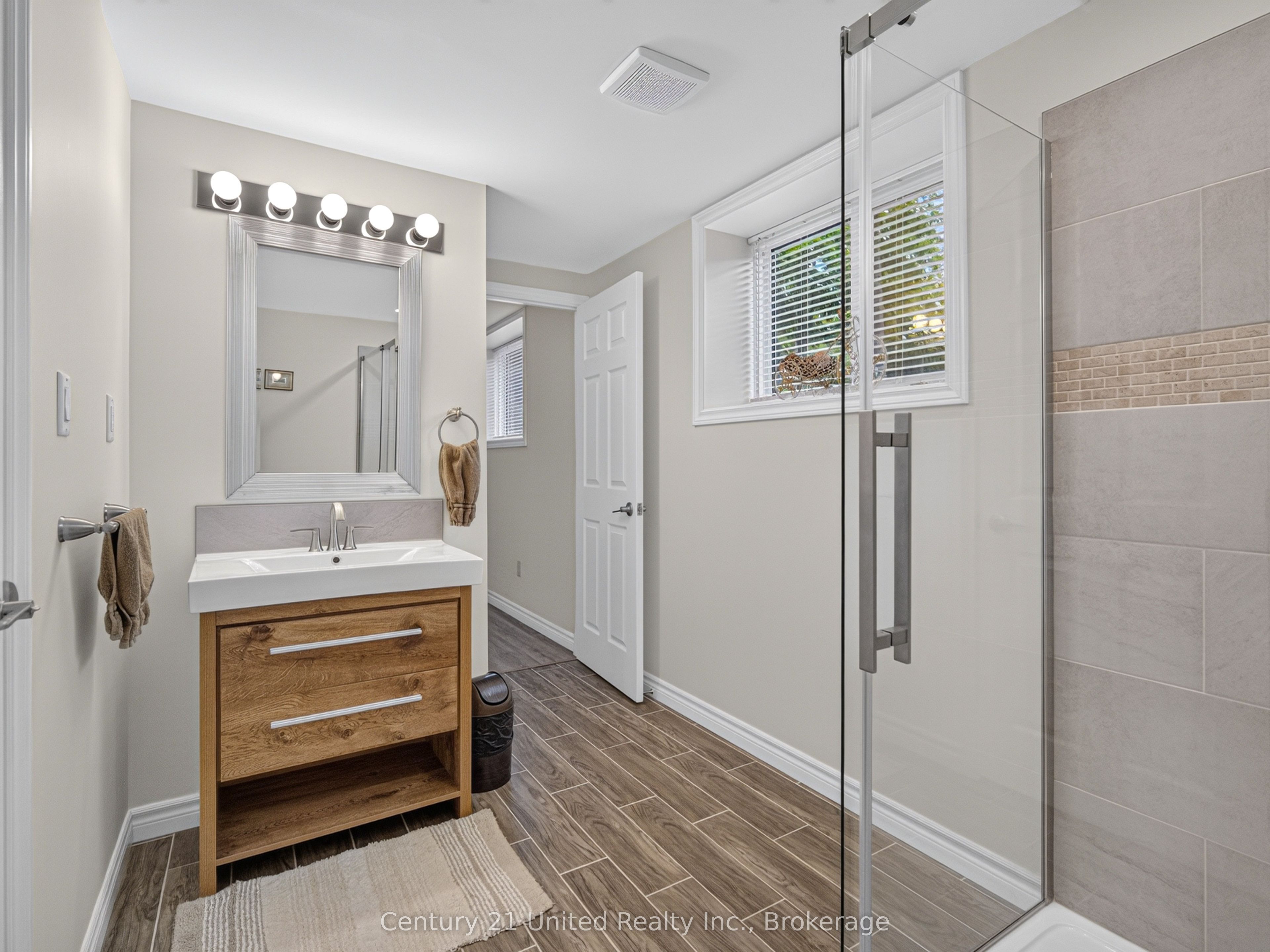 2995 12th Line E Property Photo 27
