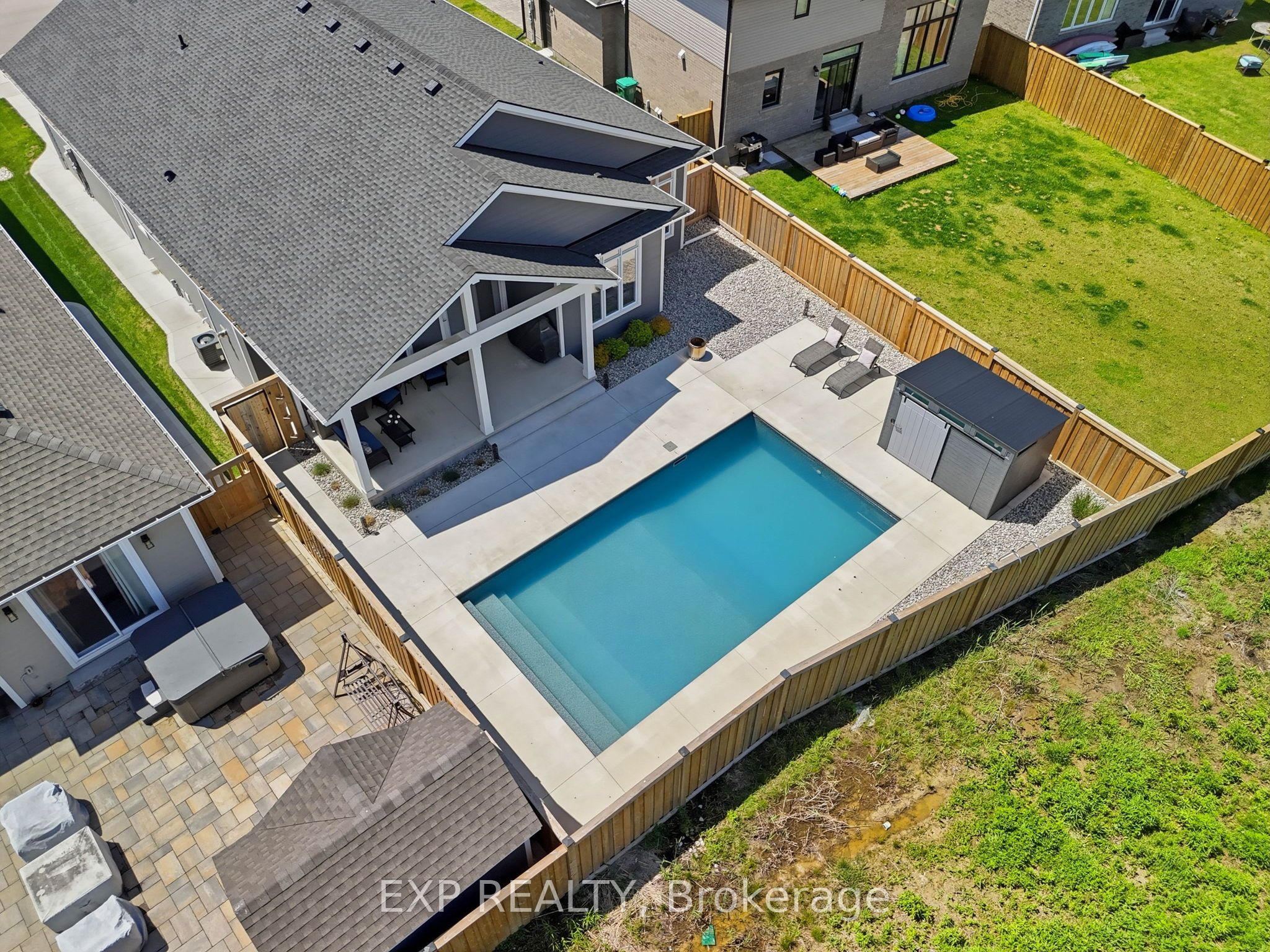 56 Optimist Drive Property Photo 10