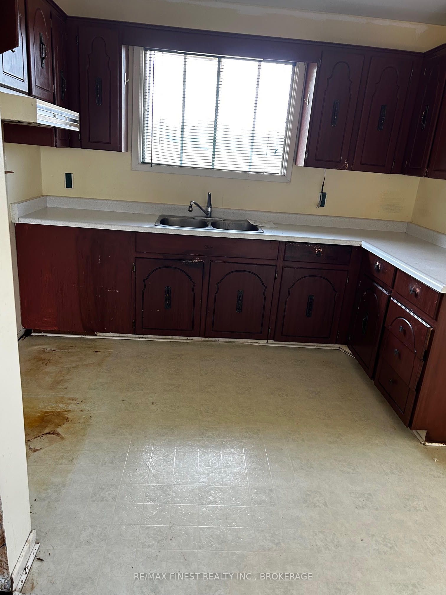 220 Eden Grove Road Property Photo 6