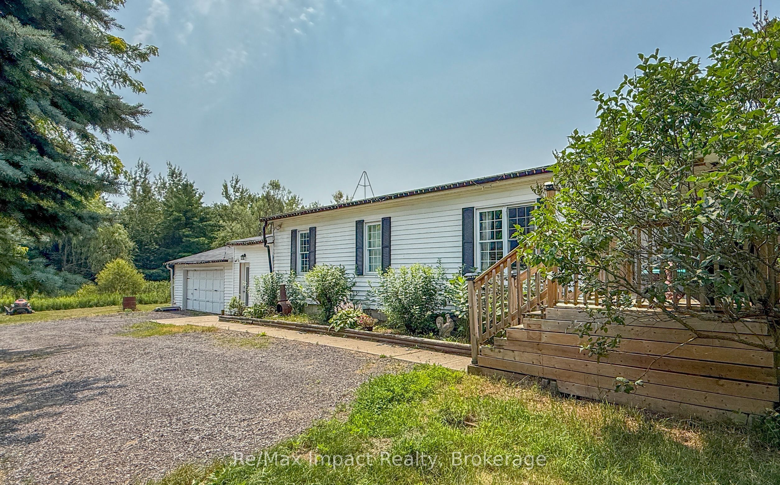 1004 Broomfield Road Property Photo 6