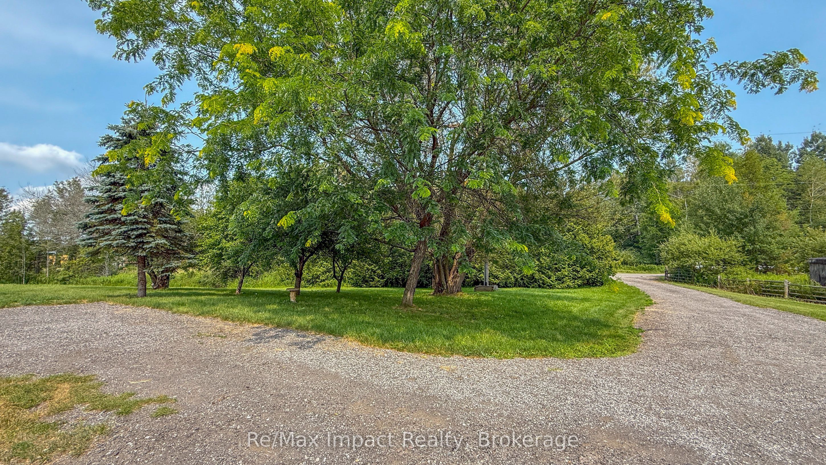 1004 Broomfield Road Property Photo 7