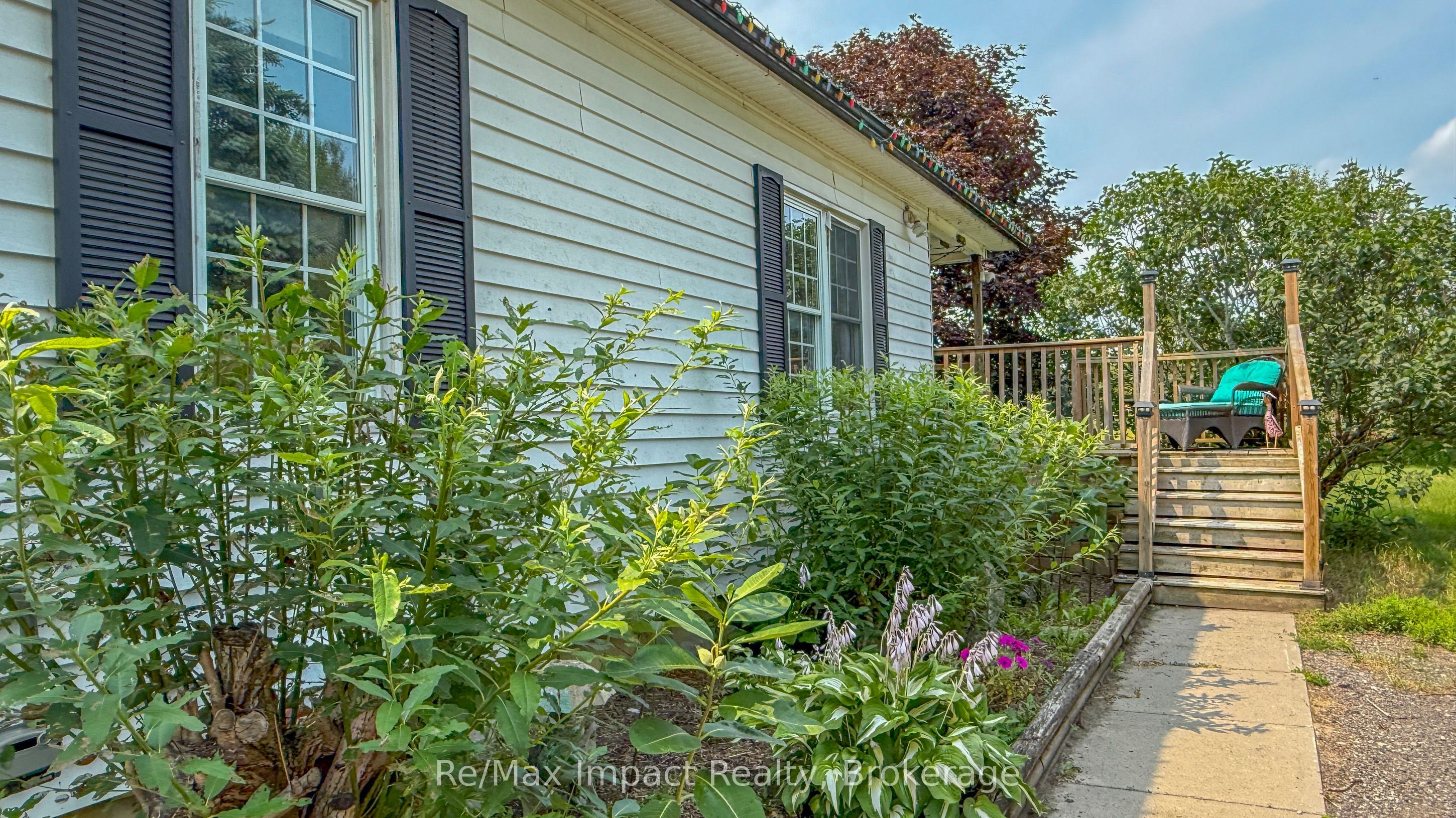 1004 Broomfield Road Property Photo 9