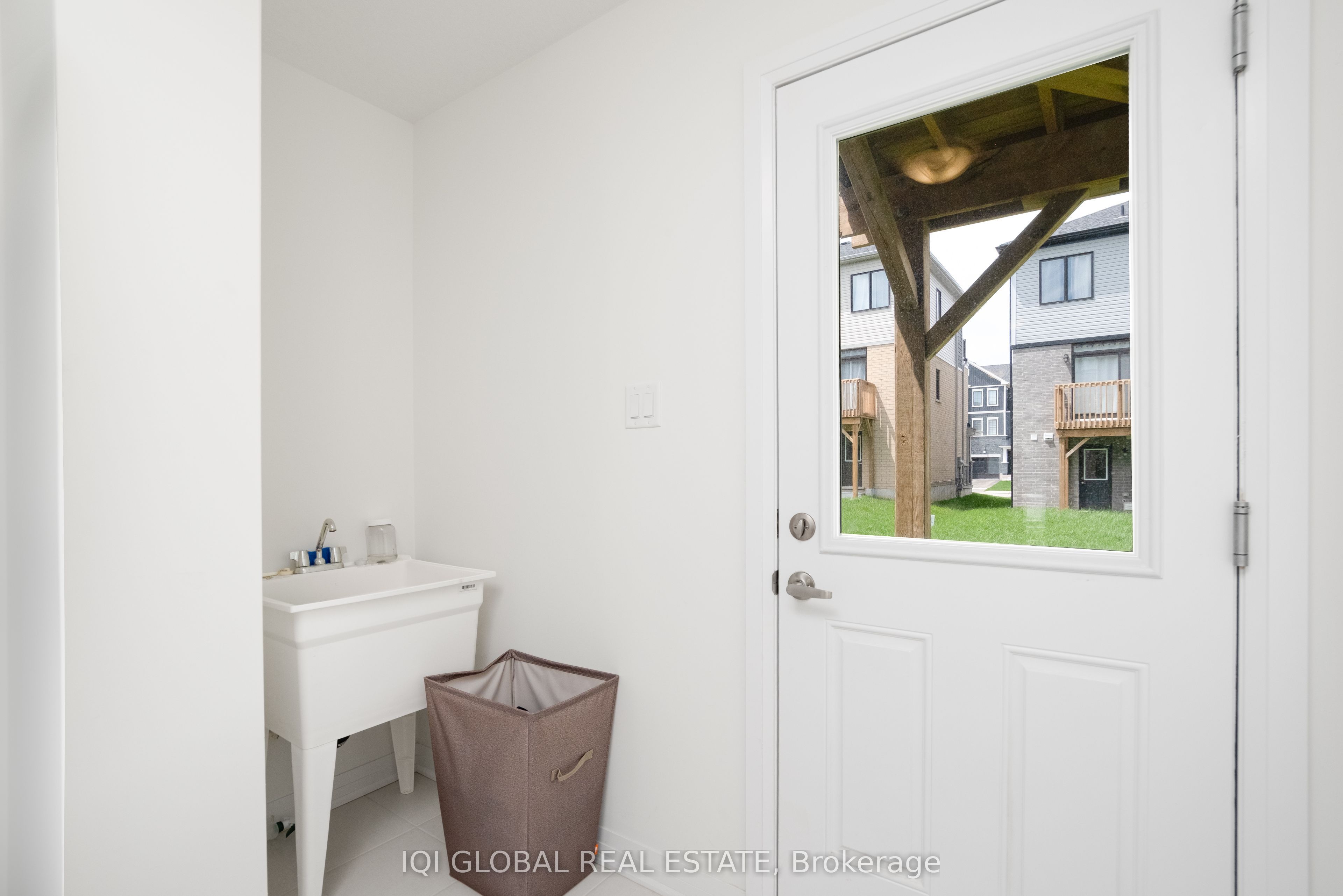 21 Greig Street Property Photo 9
