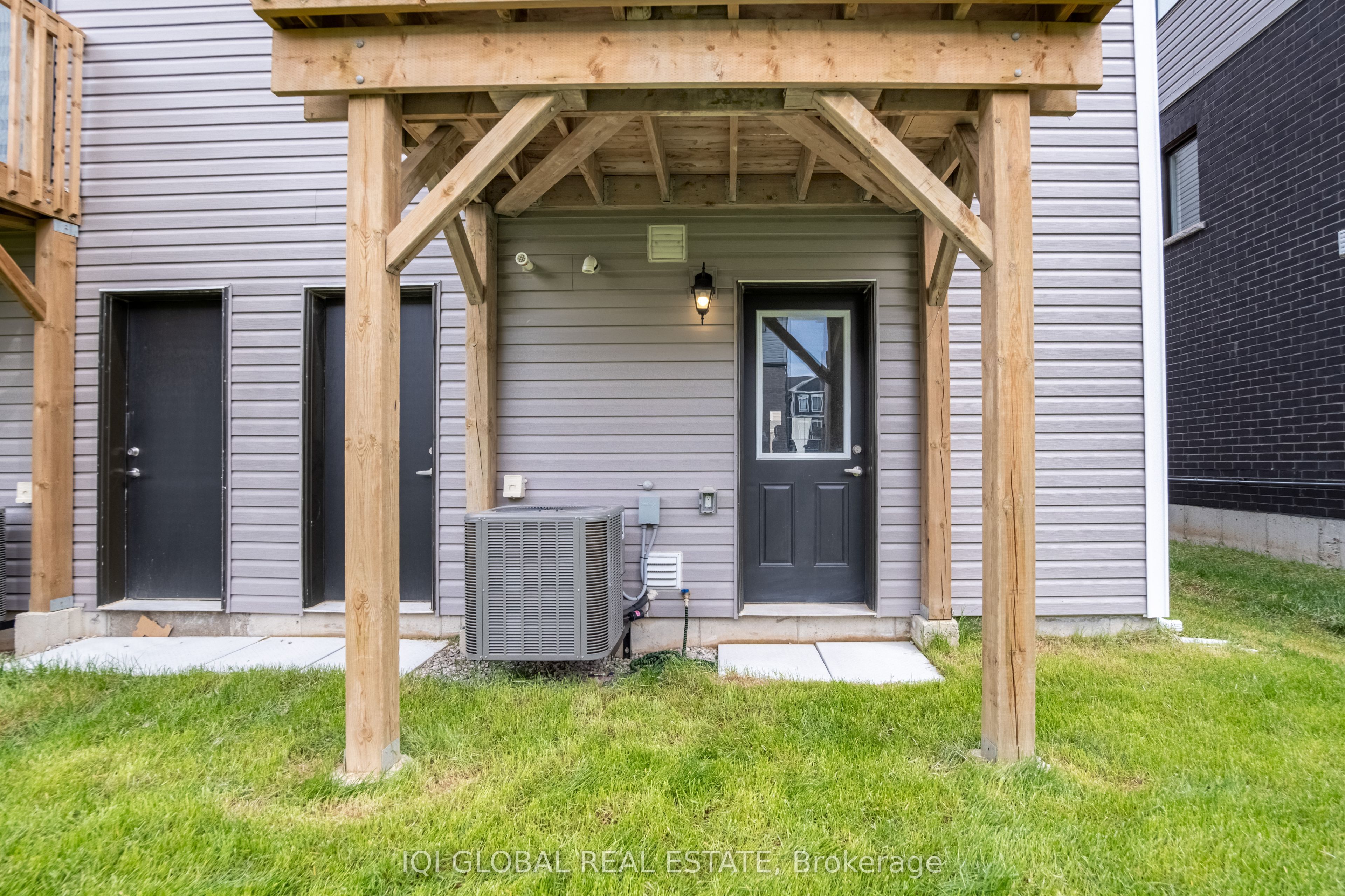 21 Greig Street Property Photo 39
