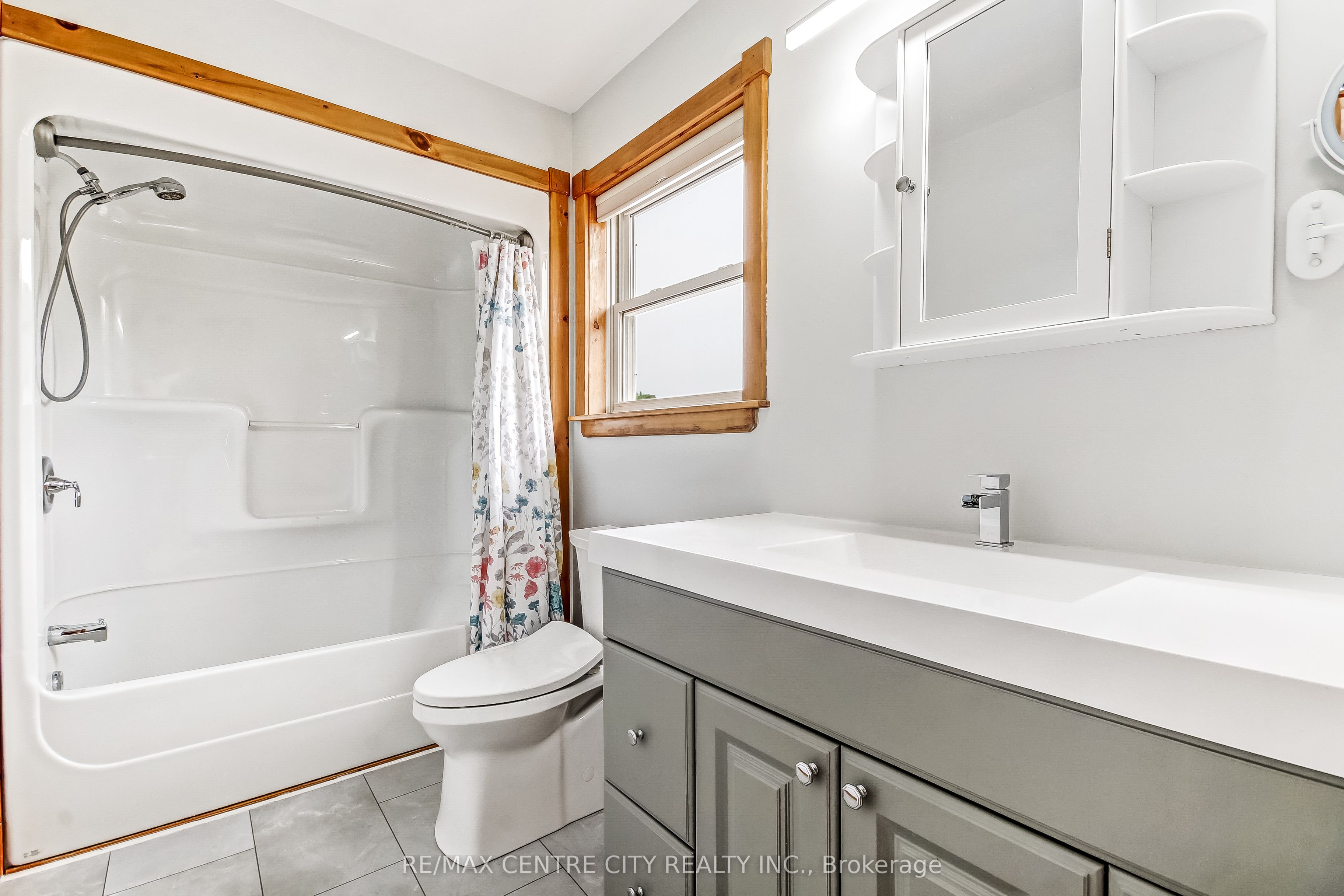 308 Selbourne Drive Property Photo 18