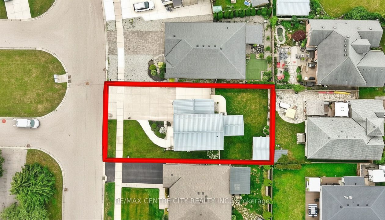 308 Selbourne Drive Property Photo 35