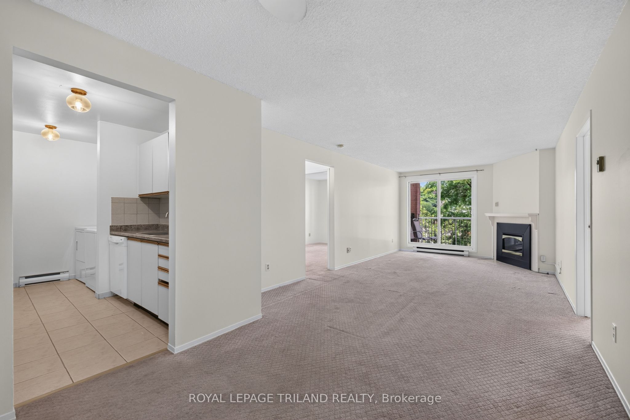 1096 Jalna Boulevard 130 Property Photo 7