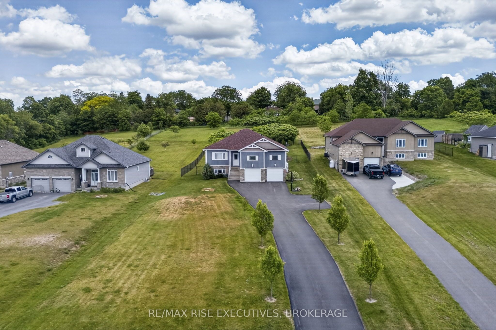 131 Morgan Drive Property Photo 2