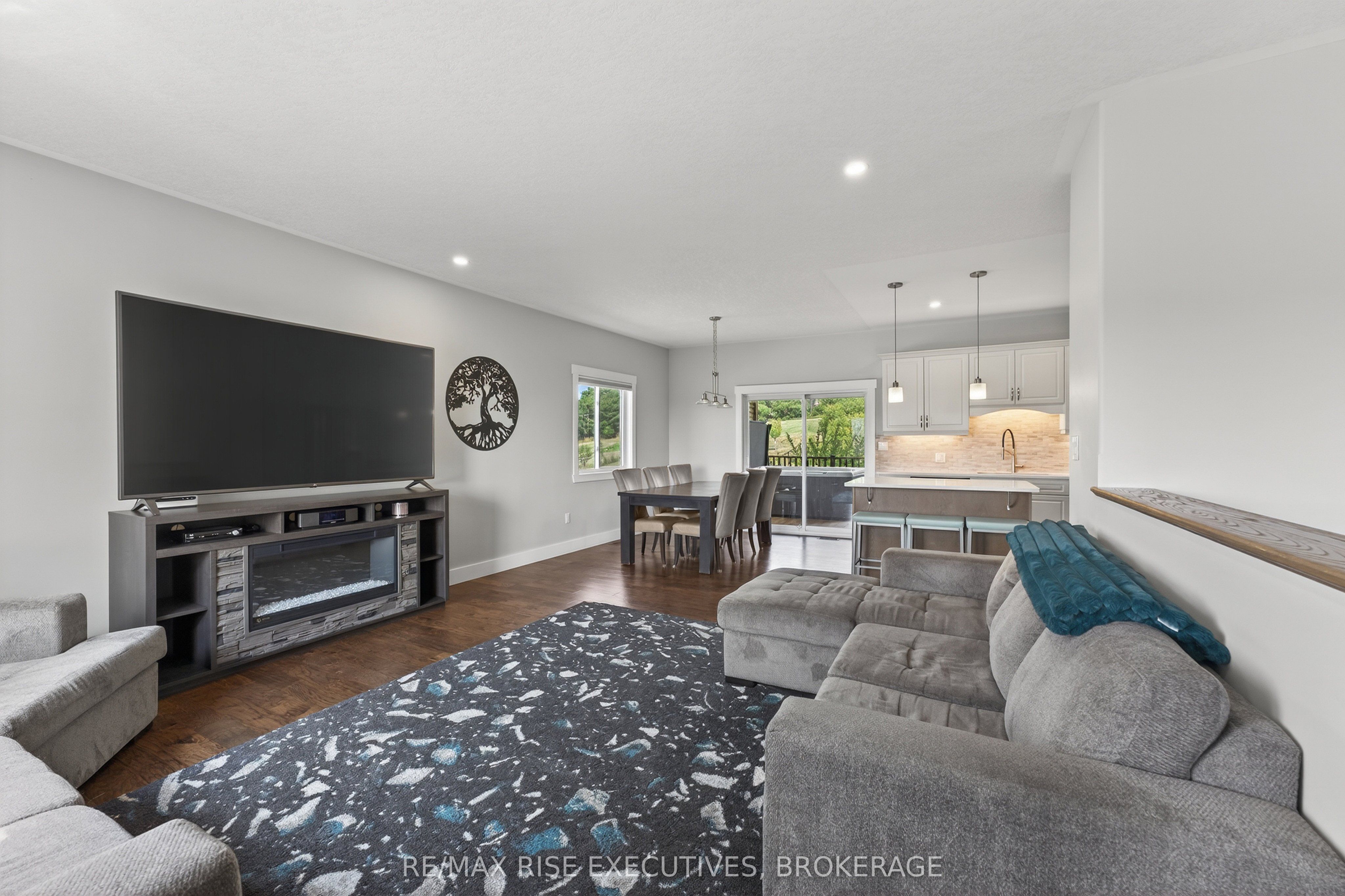 131 Morgan Drive Property Photo 4