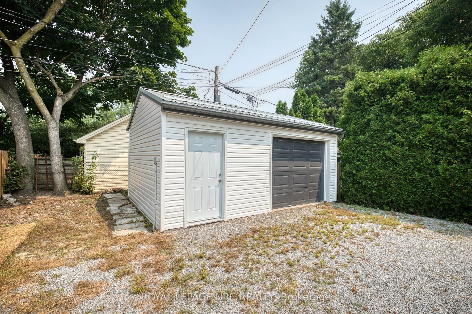 199 Russell Avenue Property Photo 25