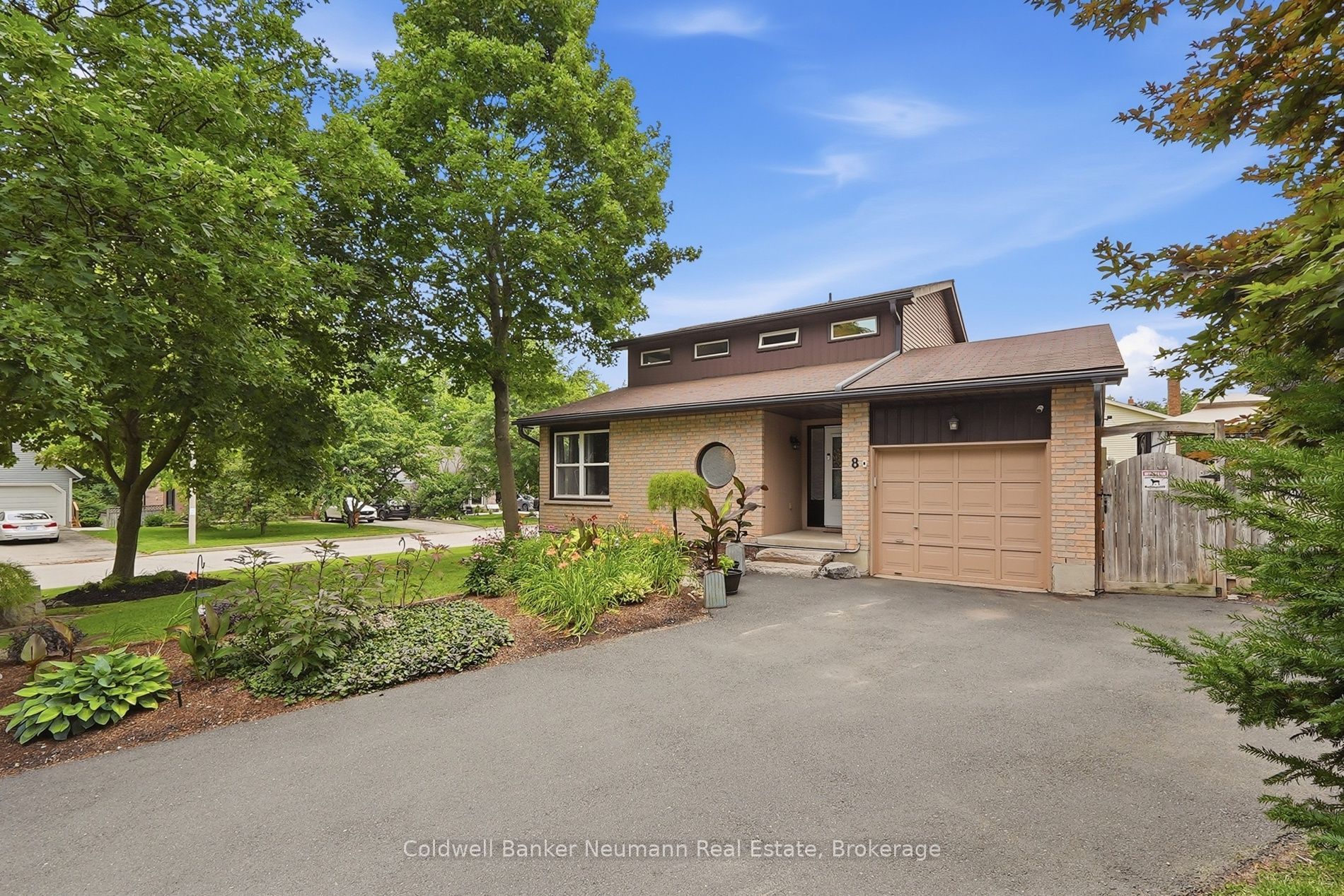 8 Pickwick Place Property Photo 1