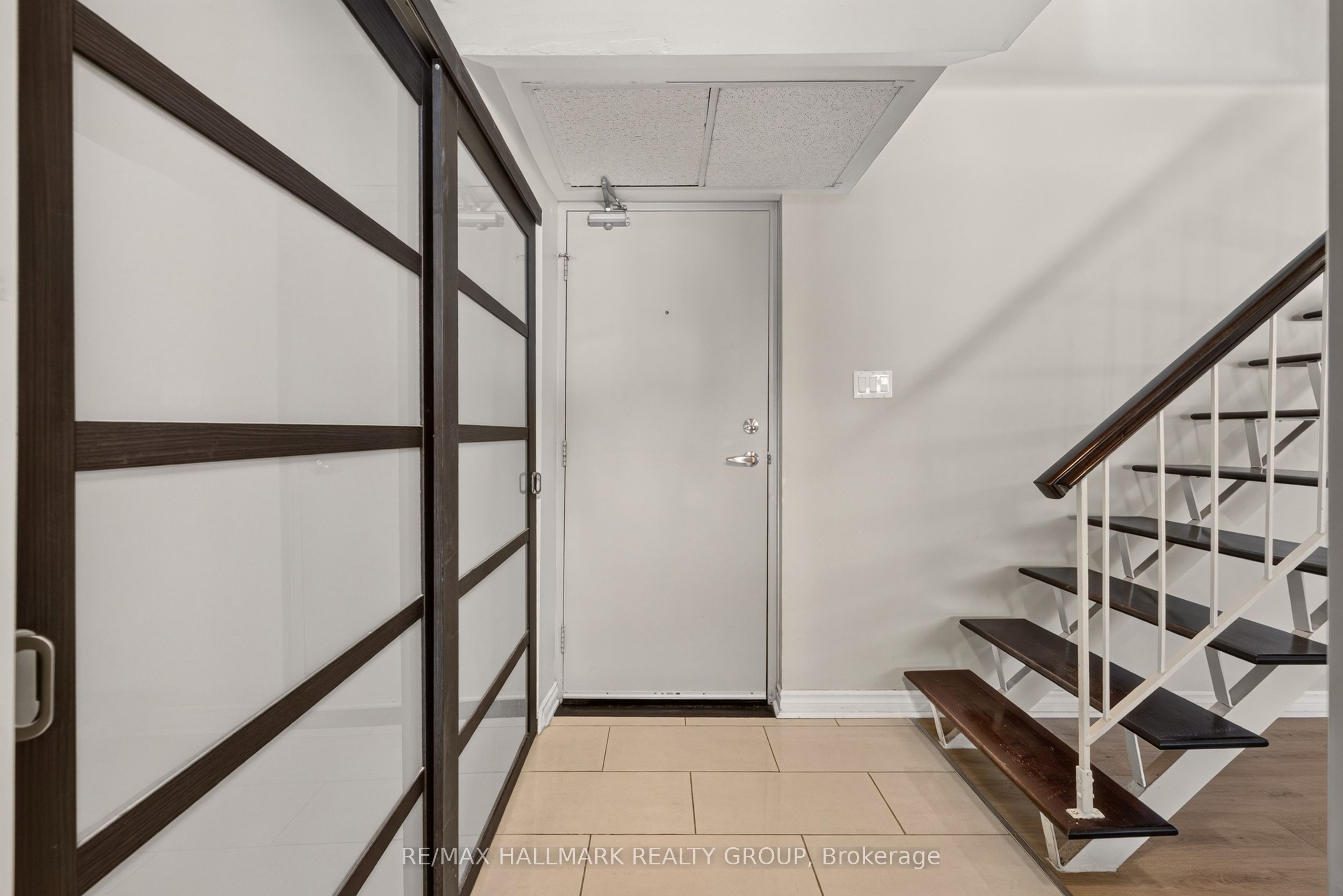 12 Corkstown Road 103 Property Photo 4