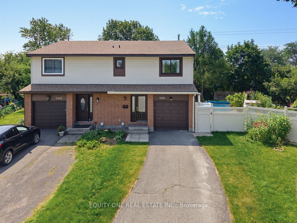 3380 Uplands Drive Property Photo 2