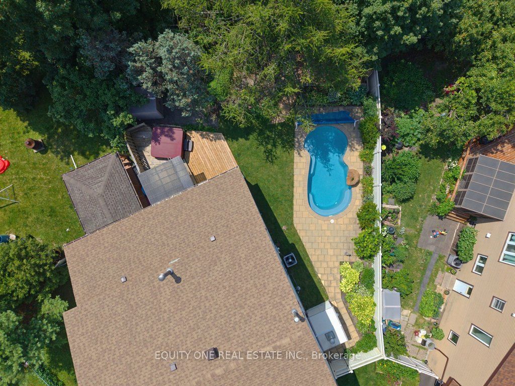 3380 Uplands Drive Property Photo 7