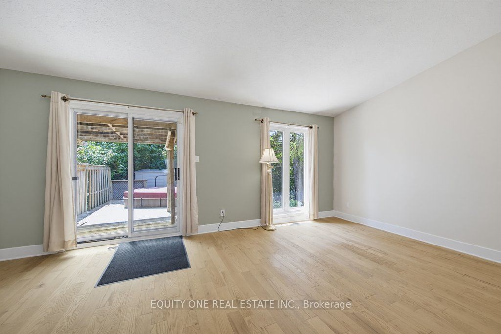 3380 Uplands Drive Property Photo 21