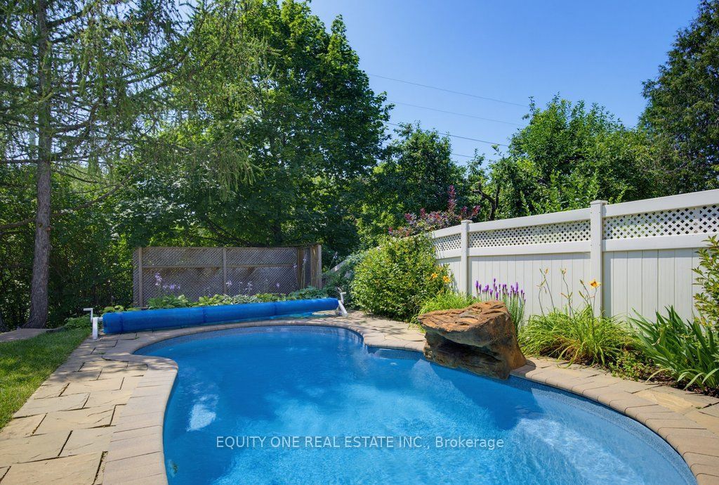 3380 Uplands Drive Property Photo 49