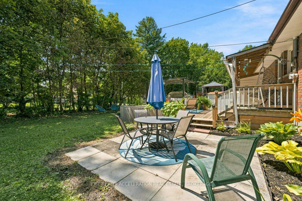 210 Union Street Property Photo 33